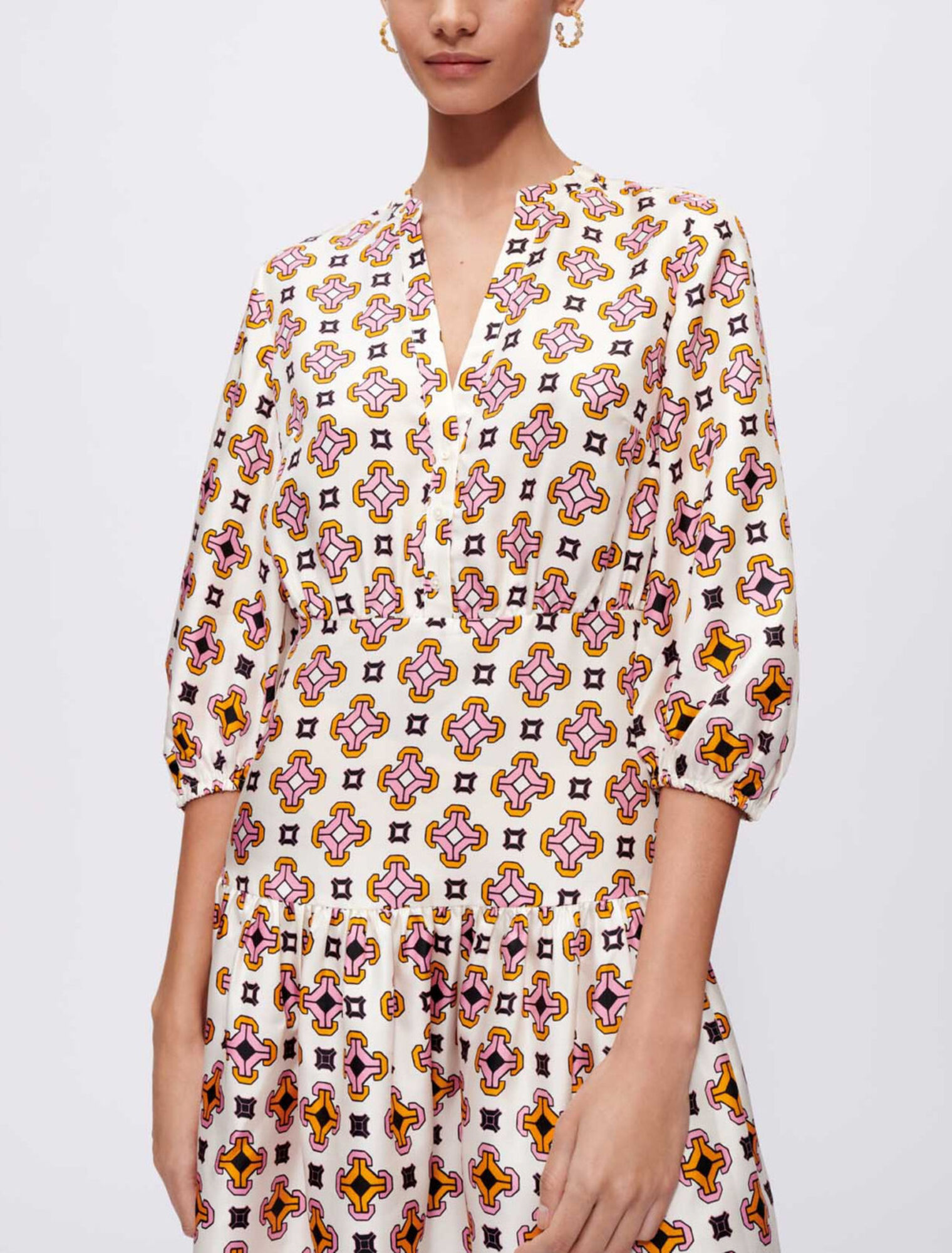 Kleid aus bedruckter Seide