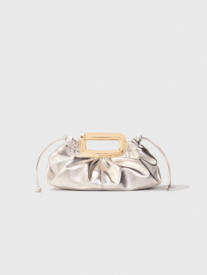 Clutch aus Leder mit Metallgriff