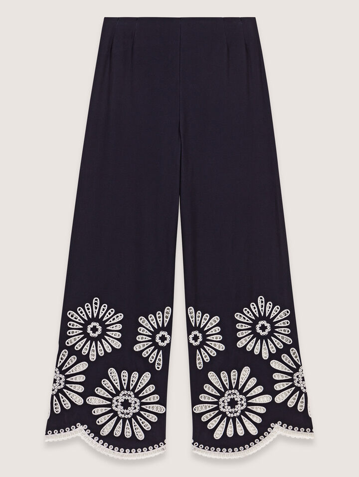 Hose mit Häkeldetails