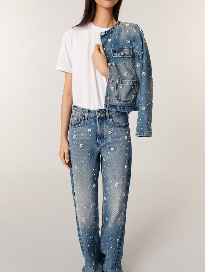 Weite Jeans mit Stickereien