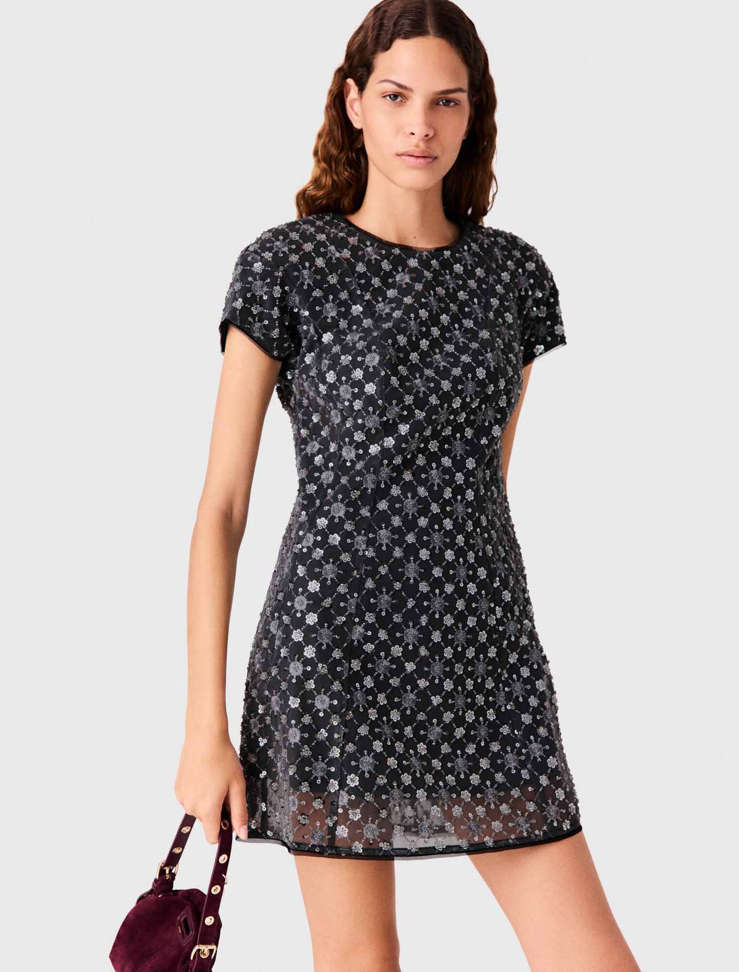 Kurzes Kleid mit Strass