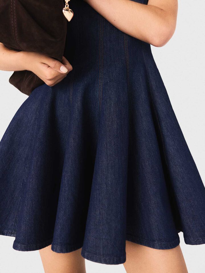 Kurzes Denimkleid mit Volants