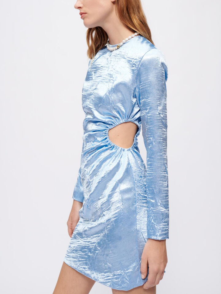 Körpernahes Kleid aus Satin