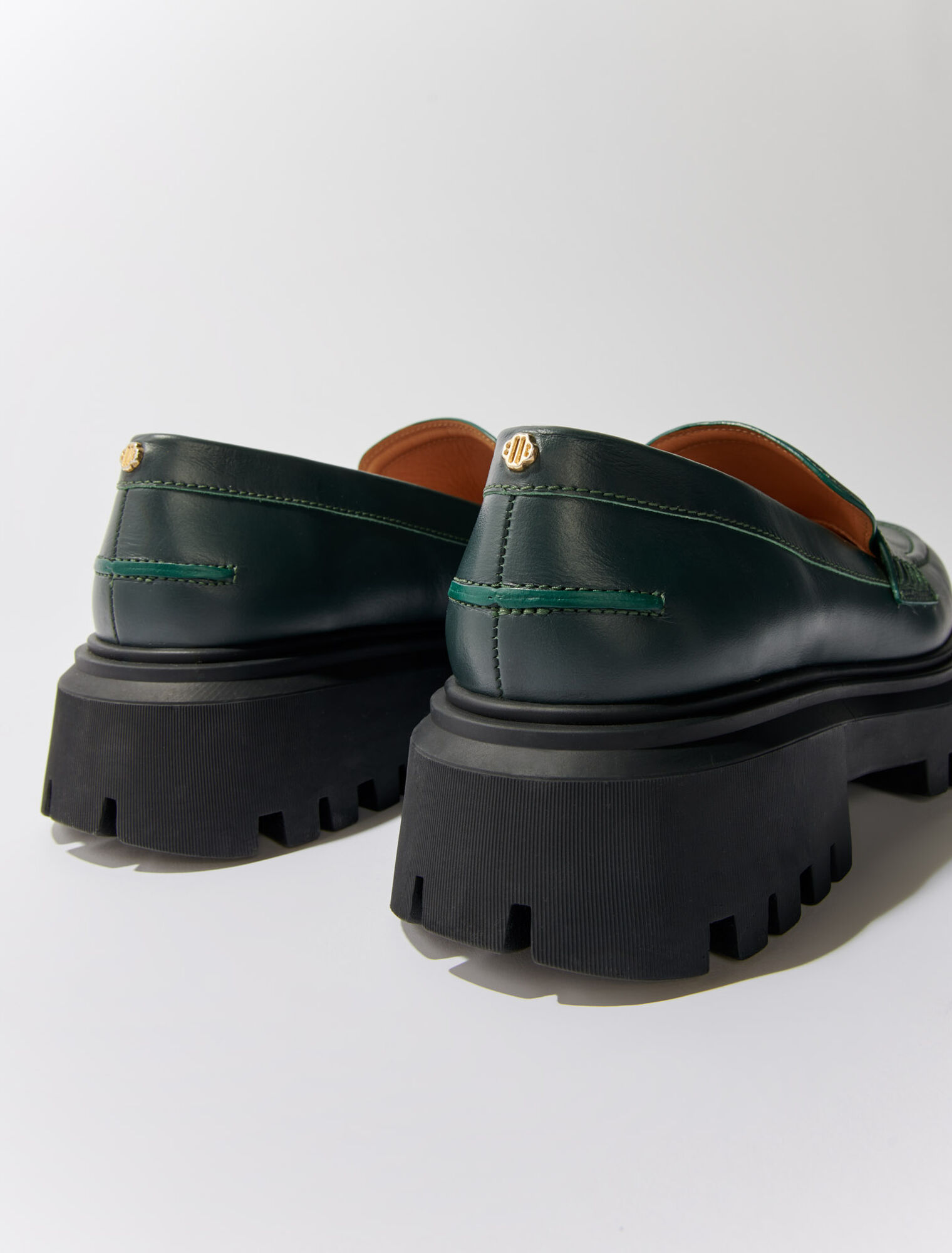 Mokassins aus Leder mit Plateau