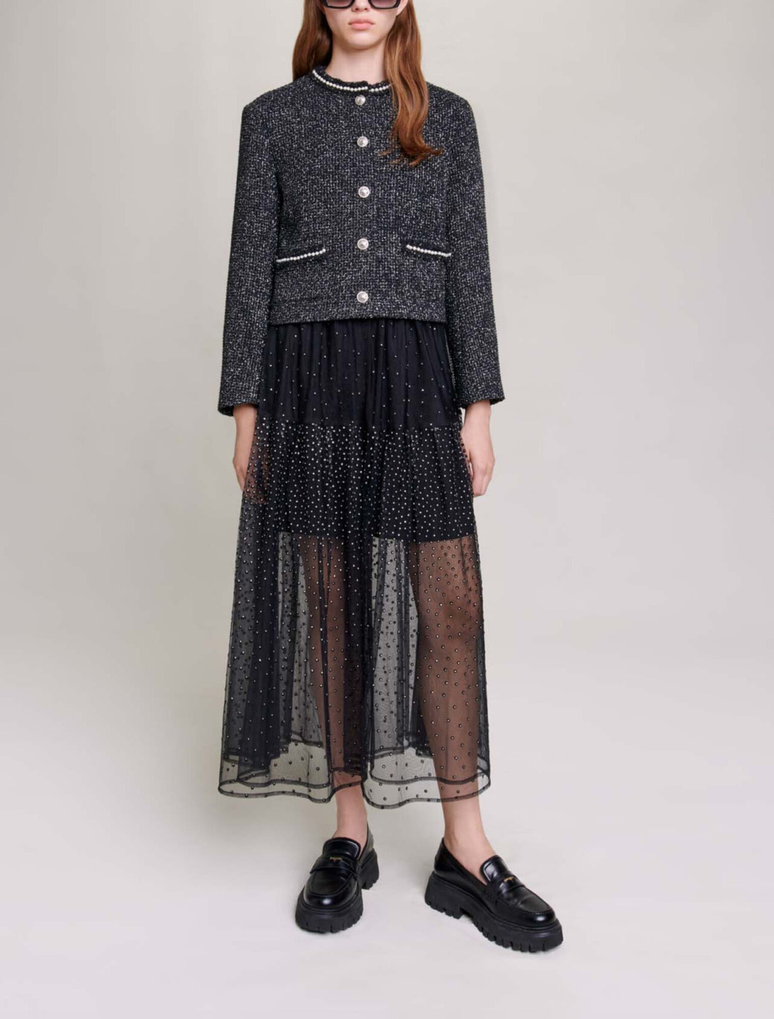 Kurze Jacke mit Perlen