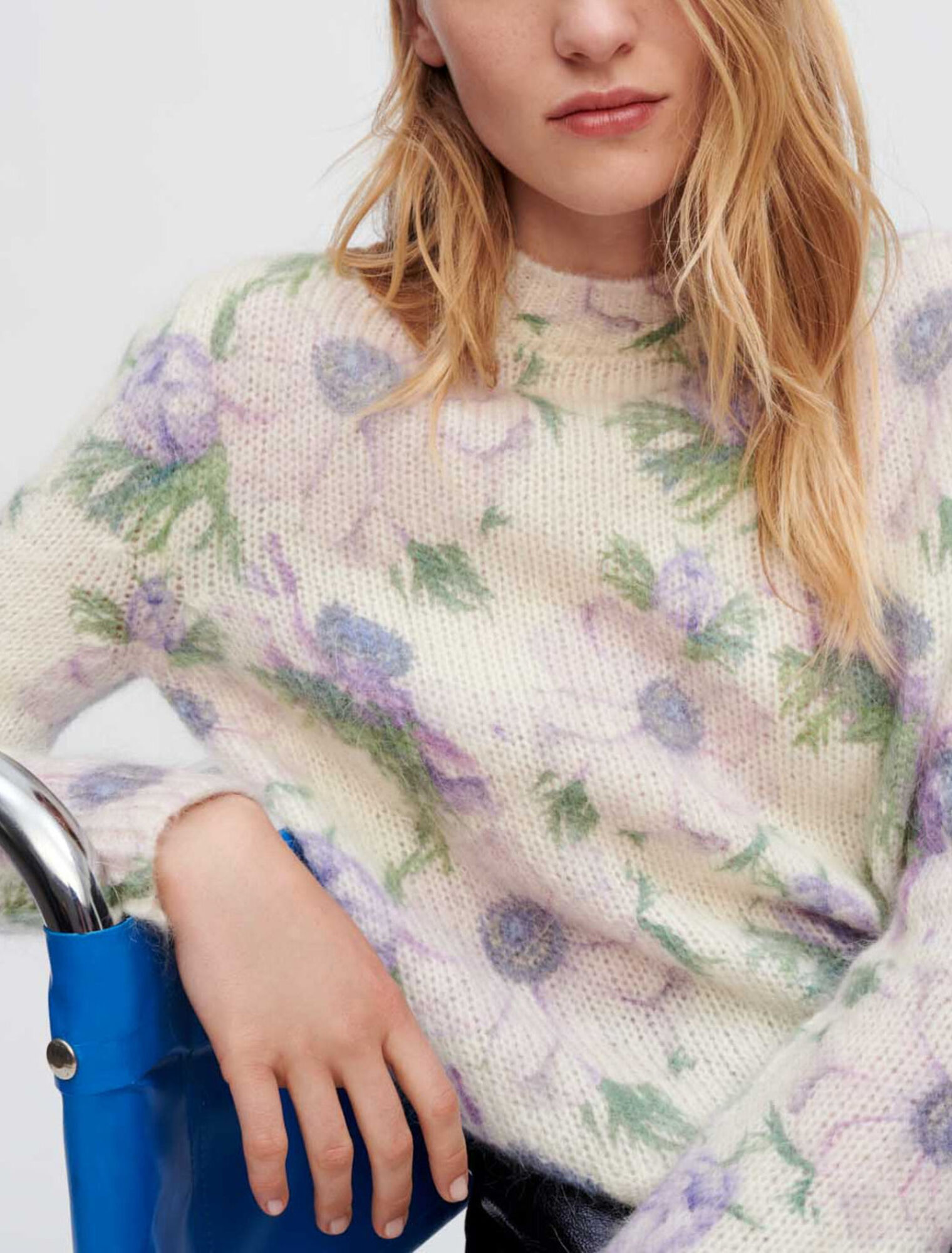 Flower fluffy Pullover aus Jacquard