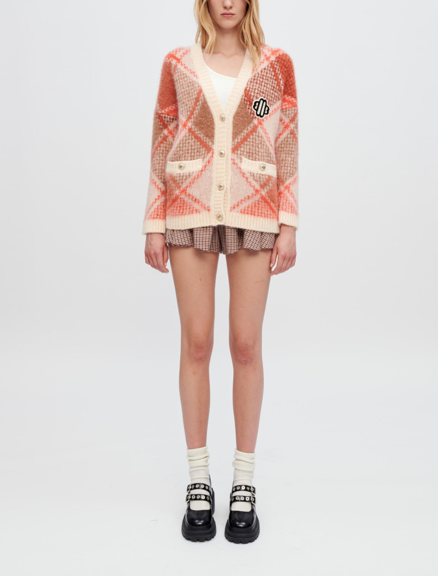 Fluffige Strickjacke aus Rauten-Jacquard