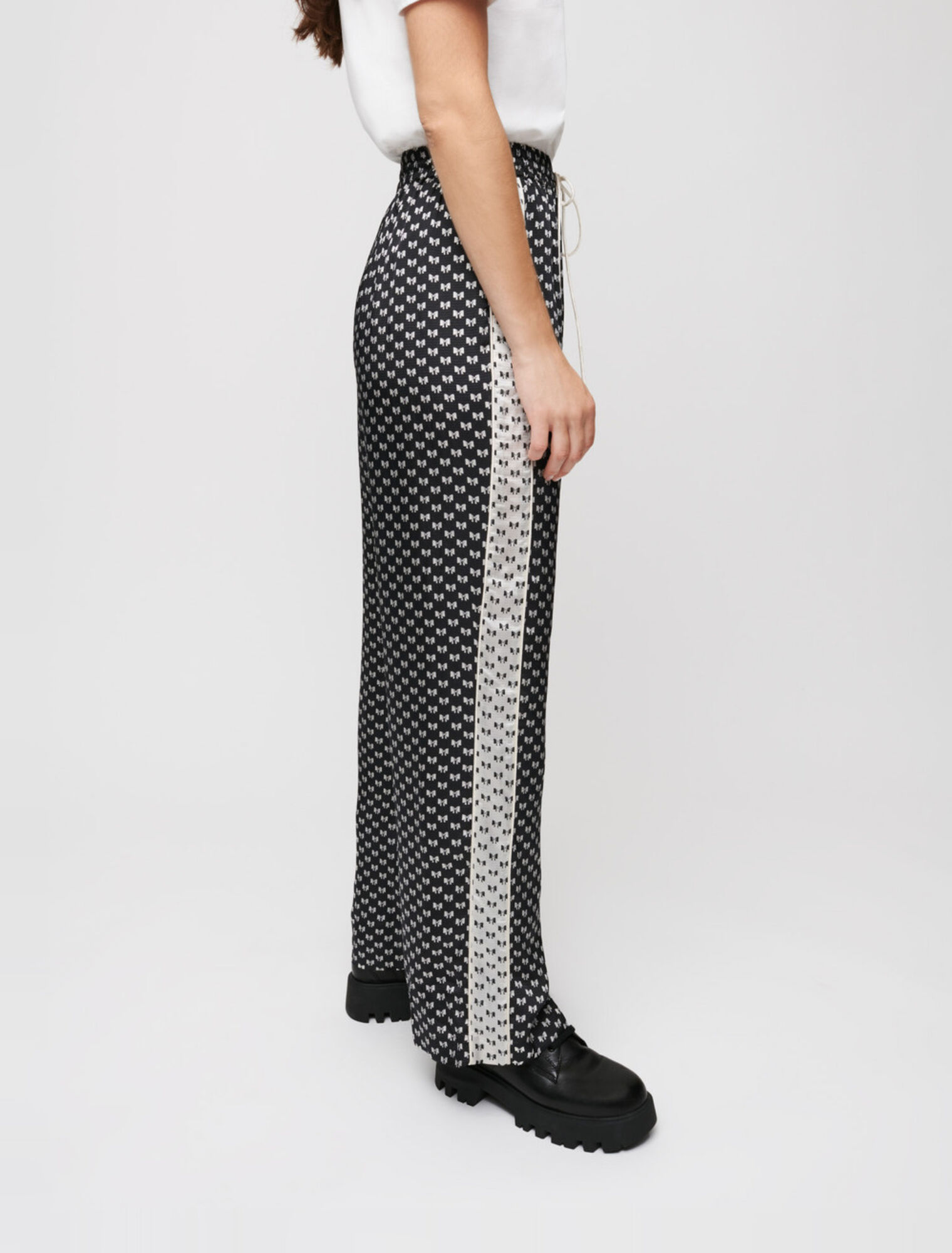 Pyjamahose mit Schleifenprint