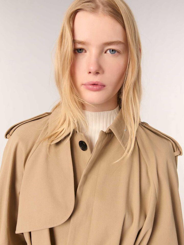 Kurzer Trenchcoat mit Nieten