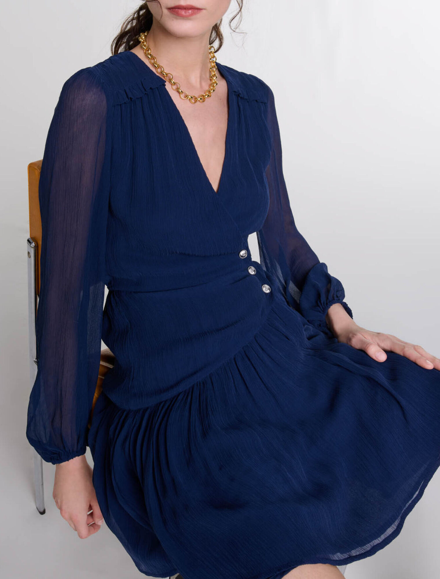 Kurzes Kleid mit Volants