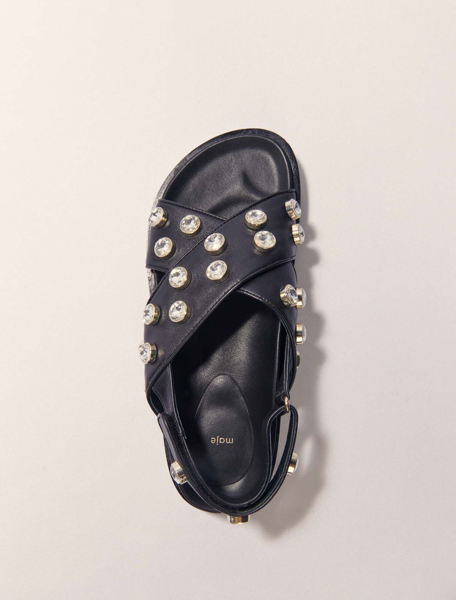 Flache Ledersandalen mit Strass