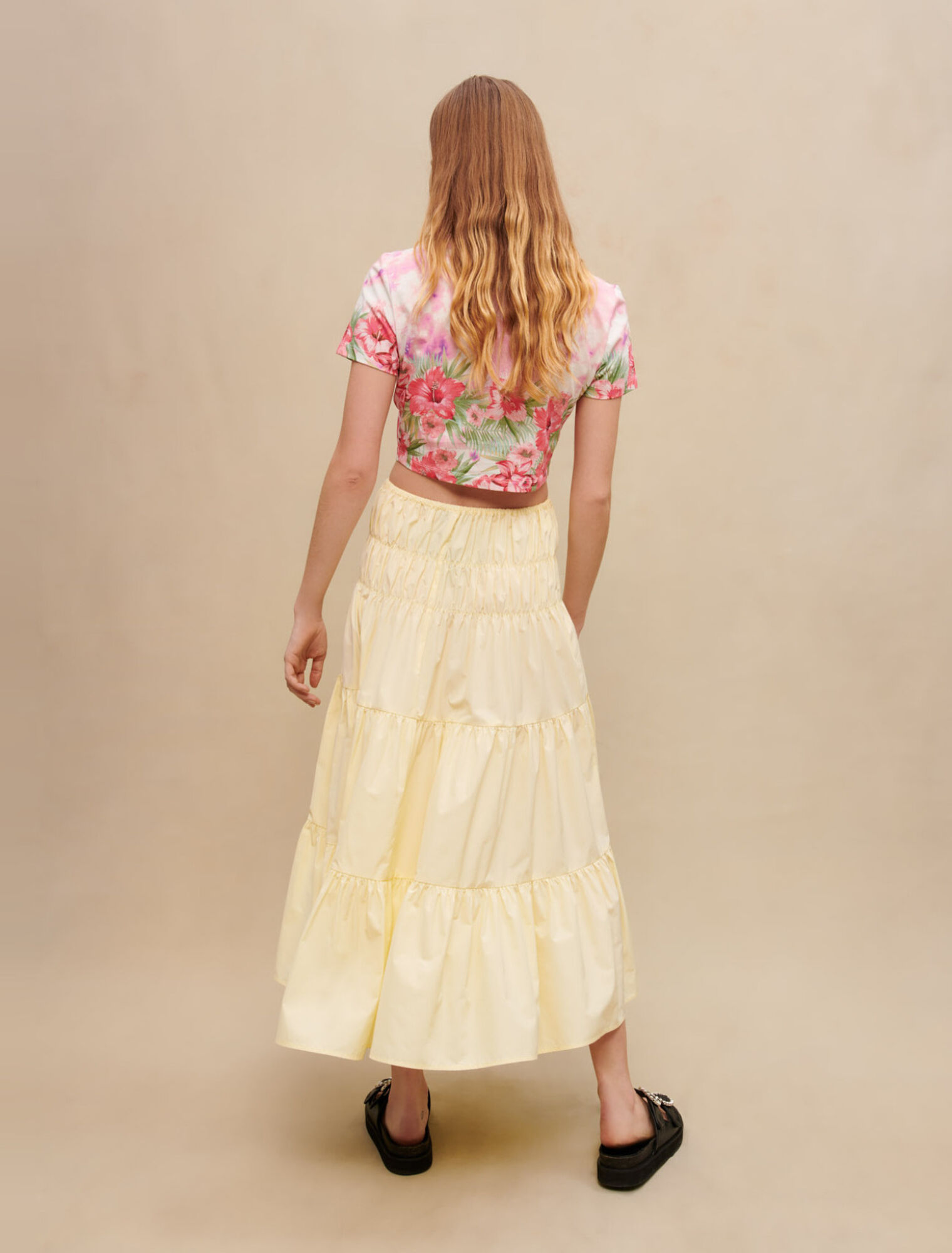 Langer Rock mit Raffungen