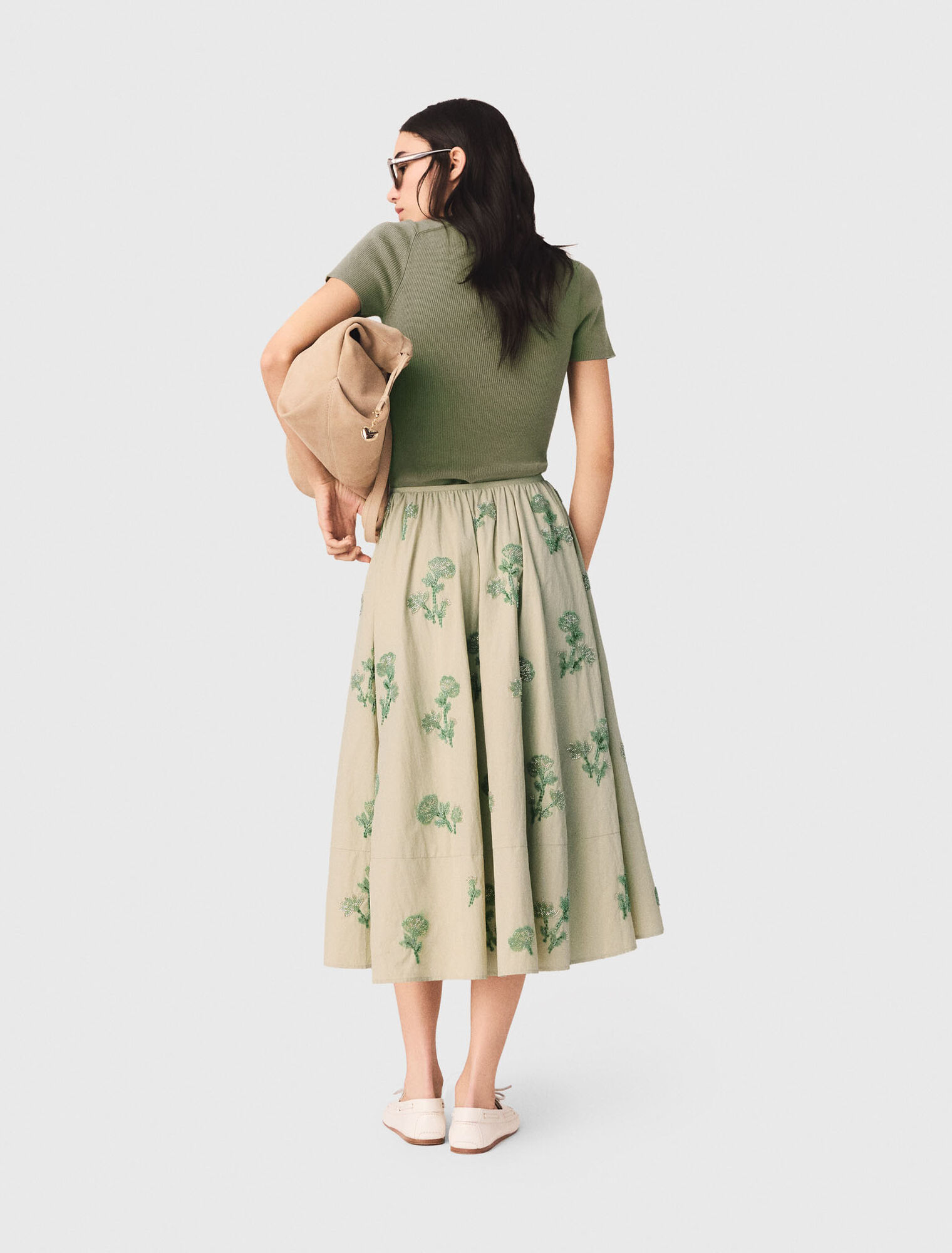 Bestickter technischer Rock