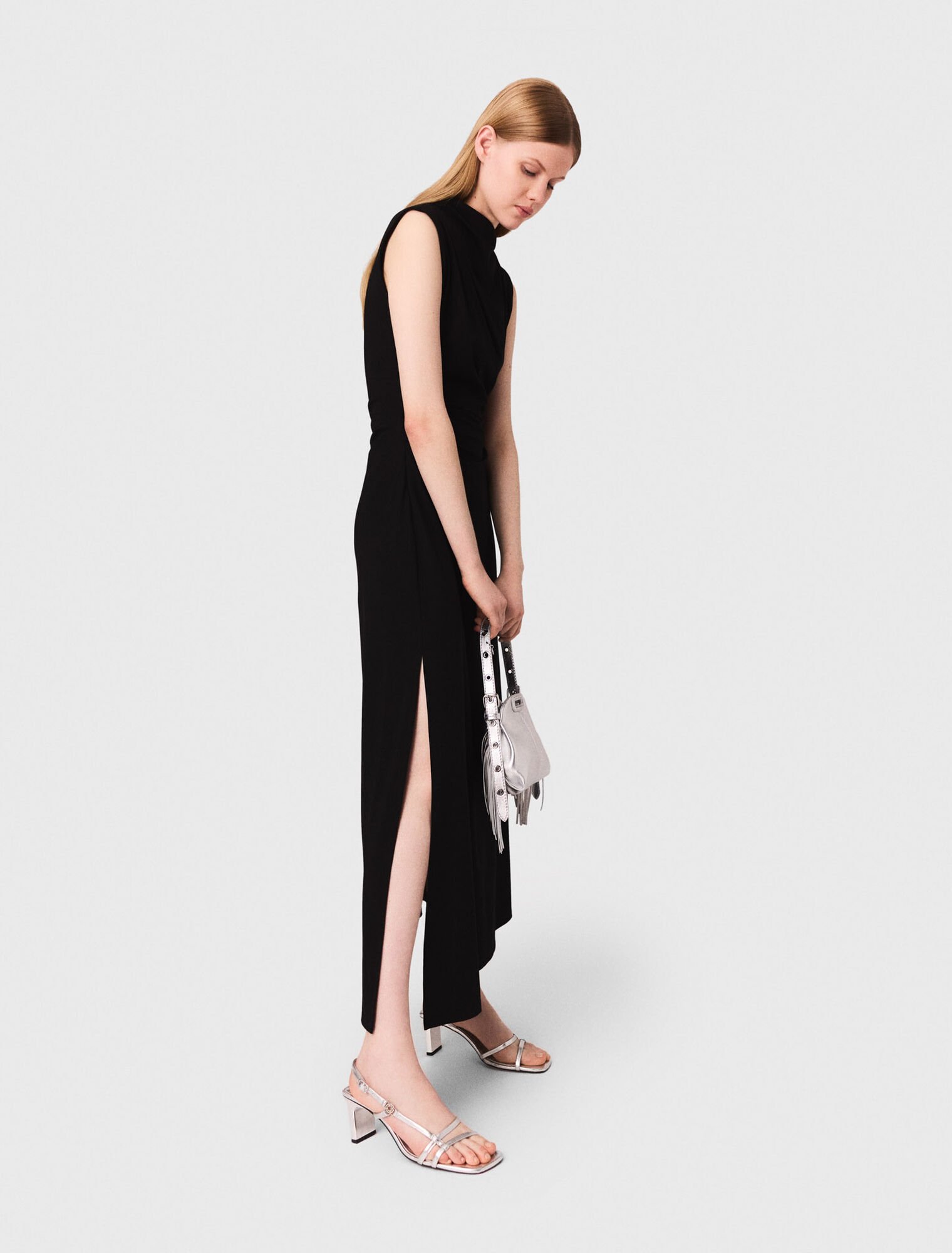 Maxikleid mit Cut-out-Taille