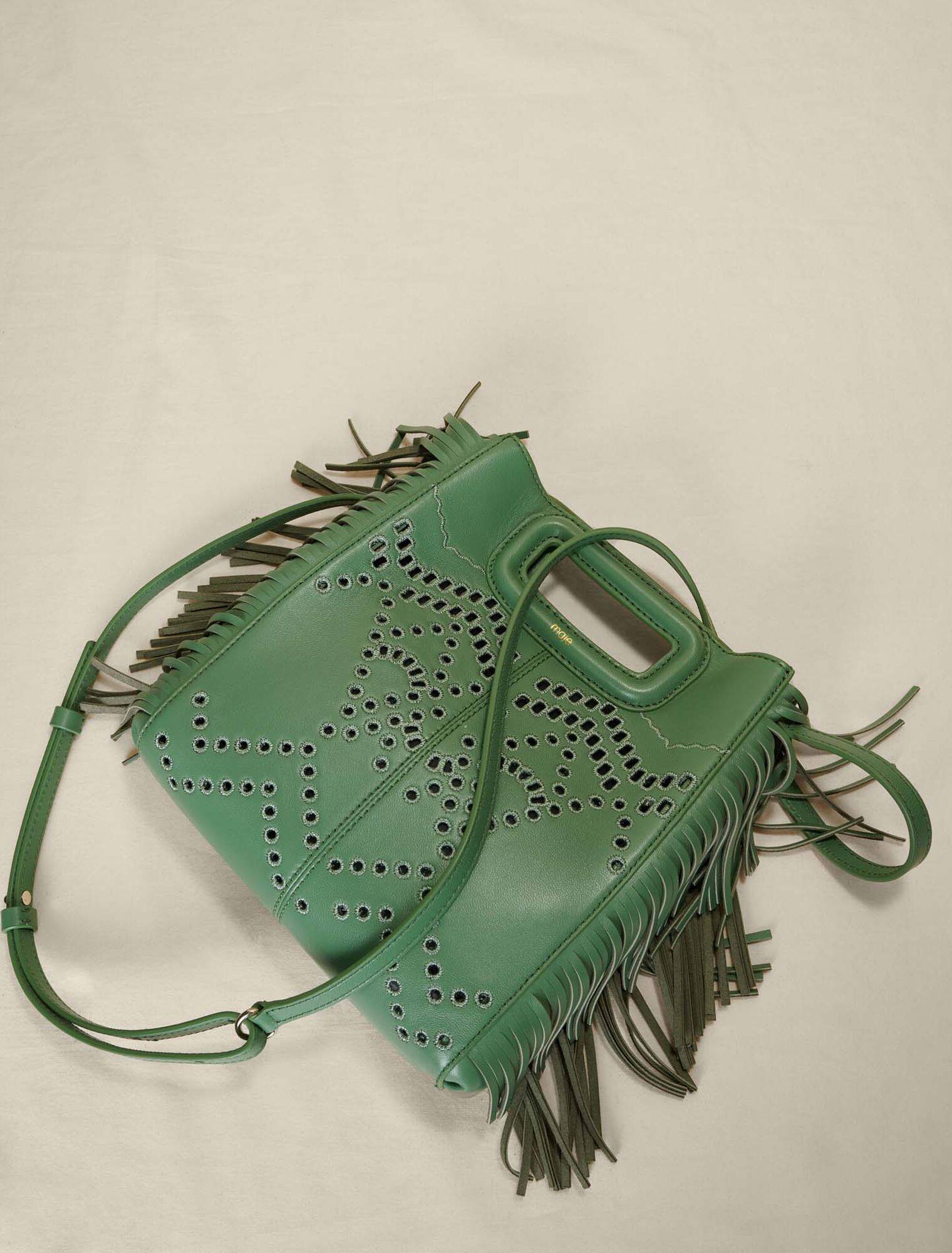 M-Tasche aus Leder mit Fransen