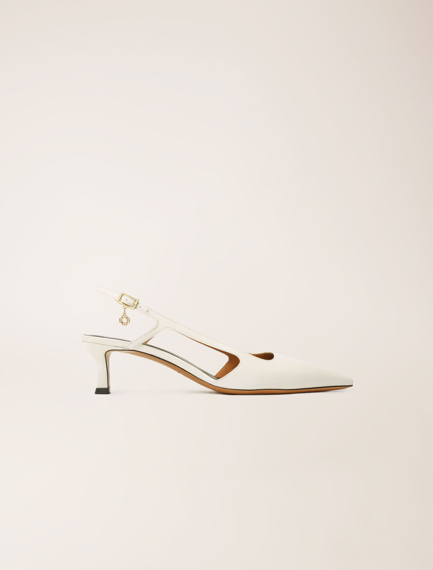 Spitze Pumps mit verstellbaren Riemchen