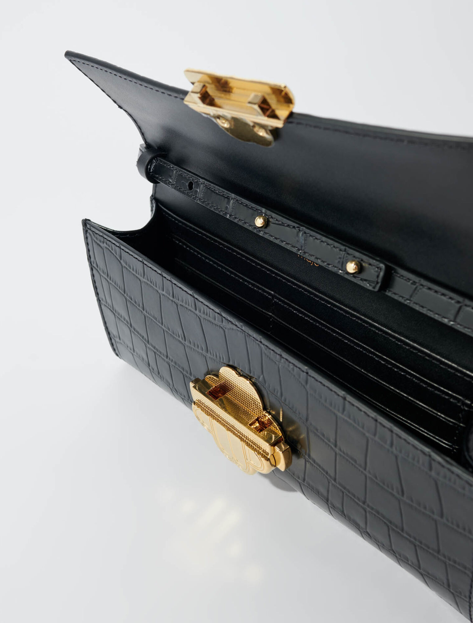 Ledertasche mit Krokoprägung