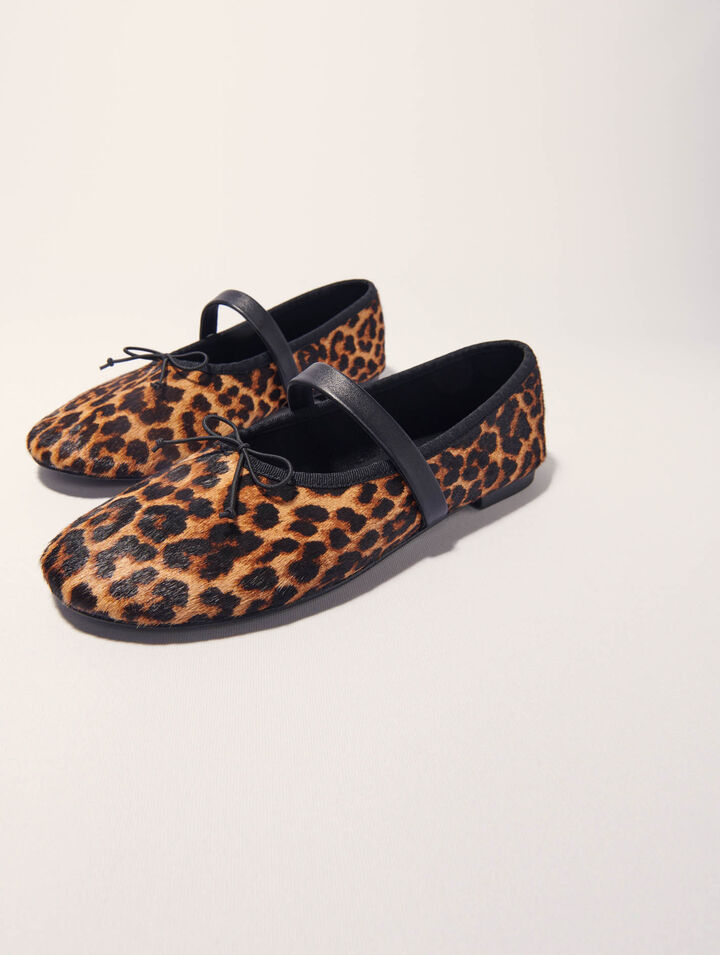 Lederballerinas mit Leopardenoptik