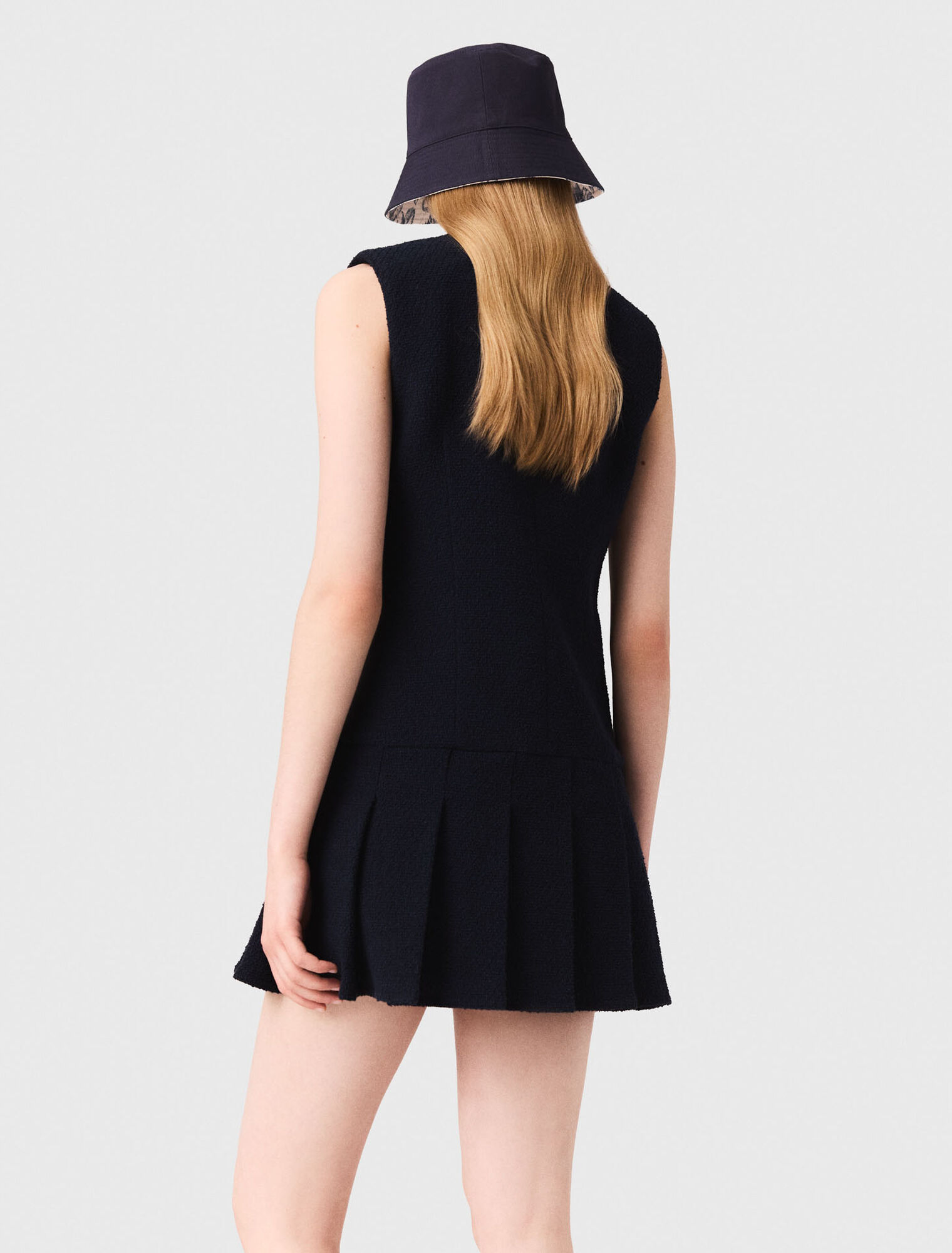 Kurzes Tweedkleid, abnehmbar Kragen