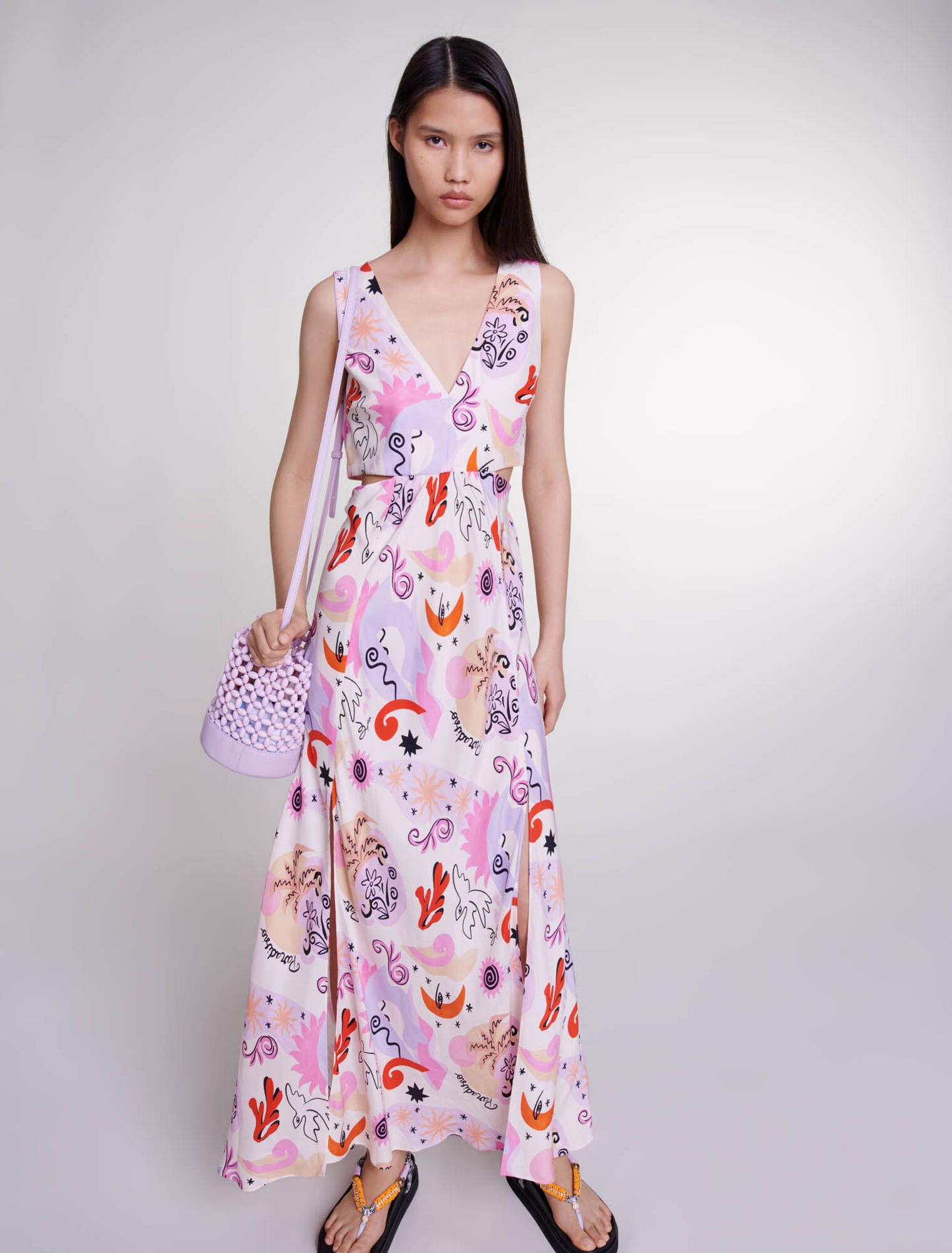 Langes Seidenkleid mit Cut-outs