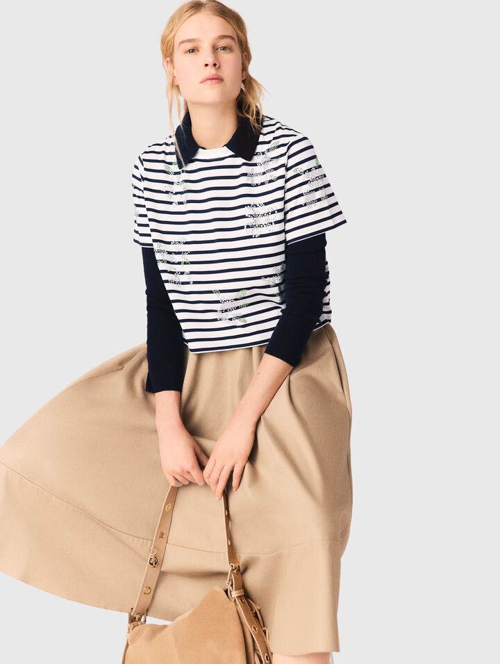 Gestreiftes Shirt mit Strassblumen