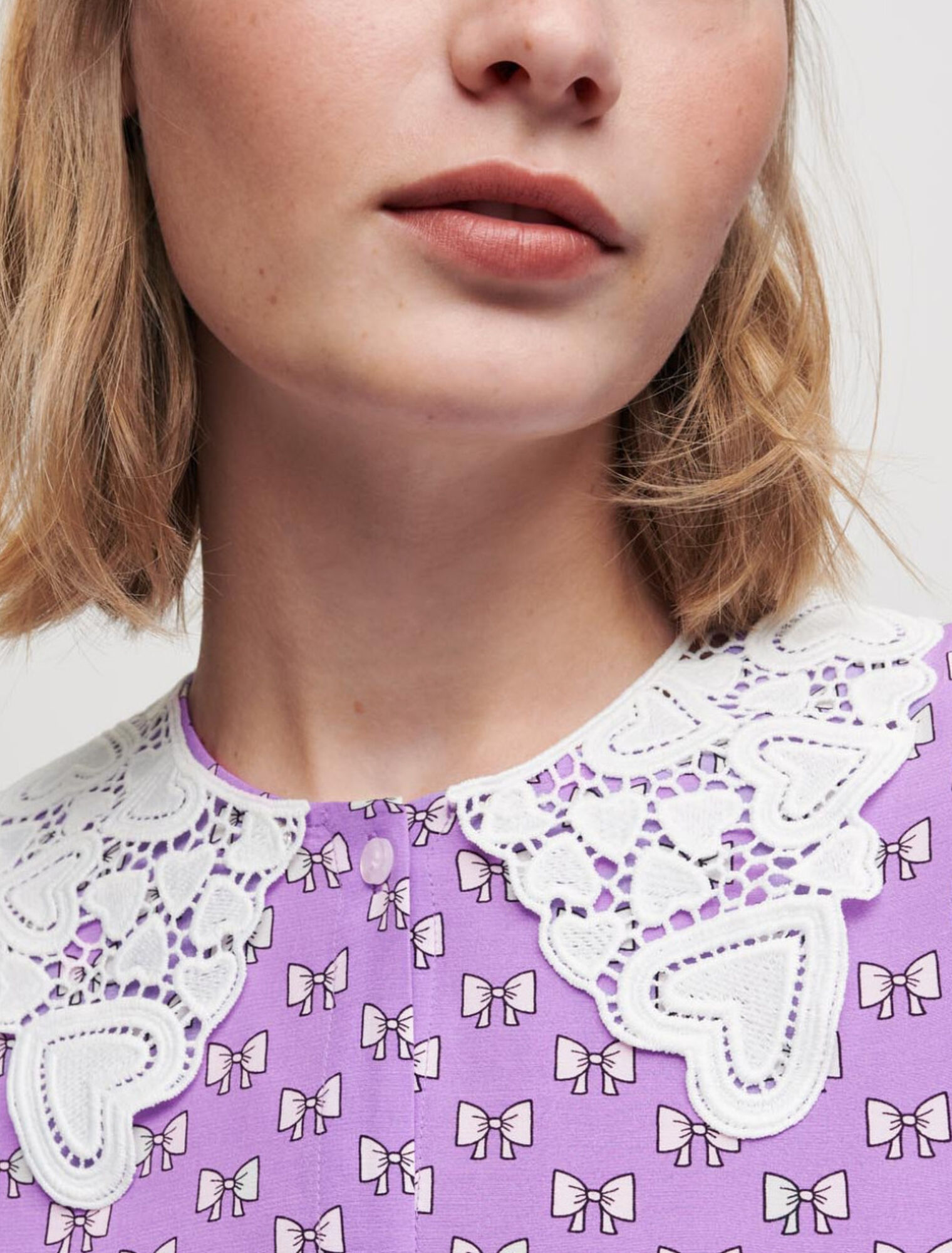 Shirt mit Schleifenprint