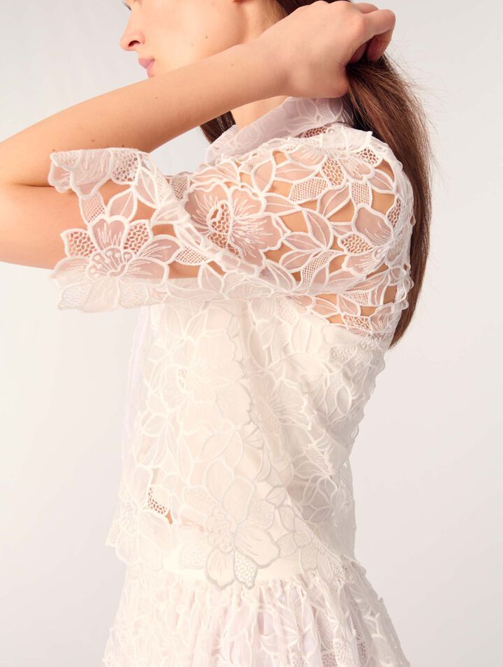 Kurze Bluse aus floraler Guipure-Spitze