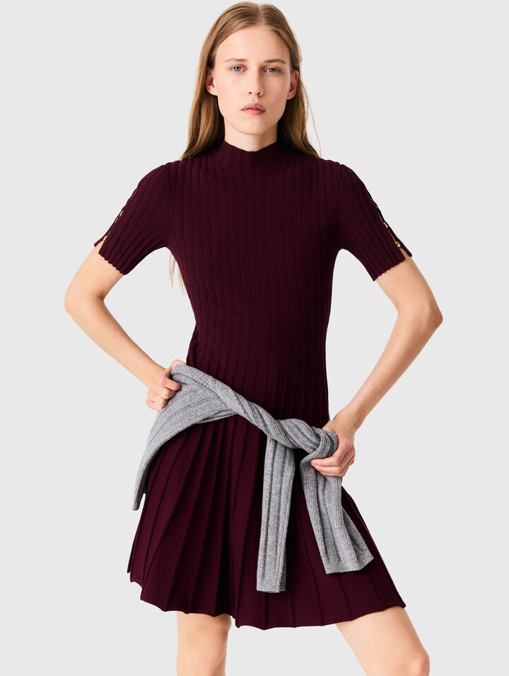 Kurzes Skaterkleid mit Stehkragen