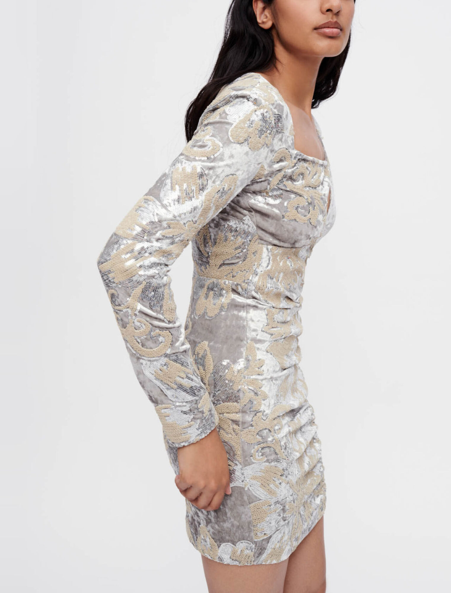 Mit Pailletten besticktes Kleid aus Samt