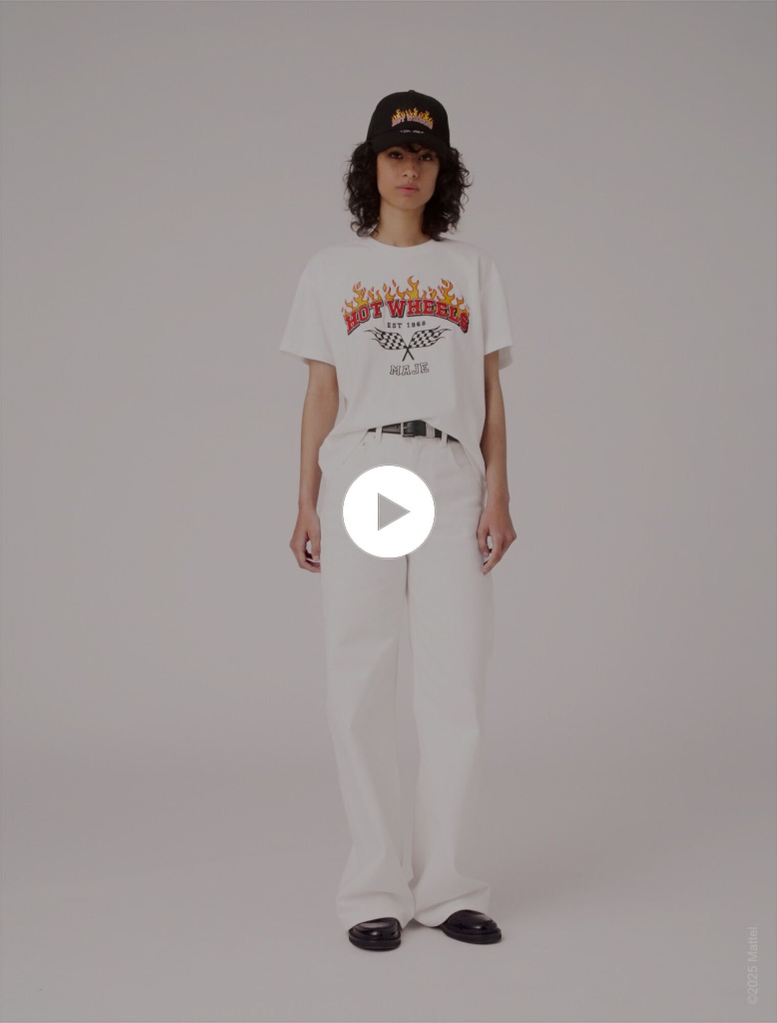 T-Shirt mit Stickerei