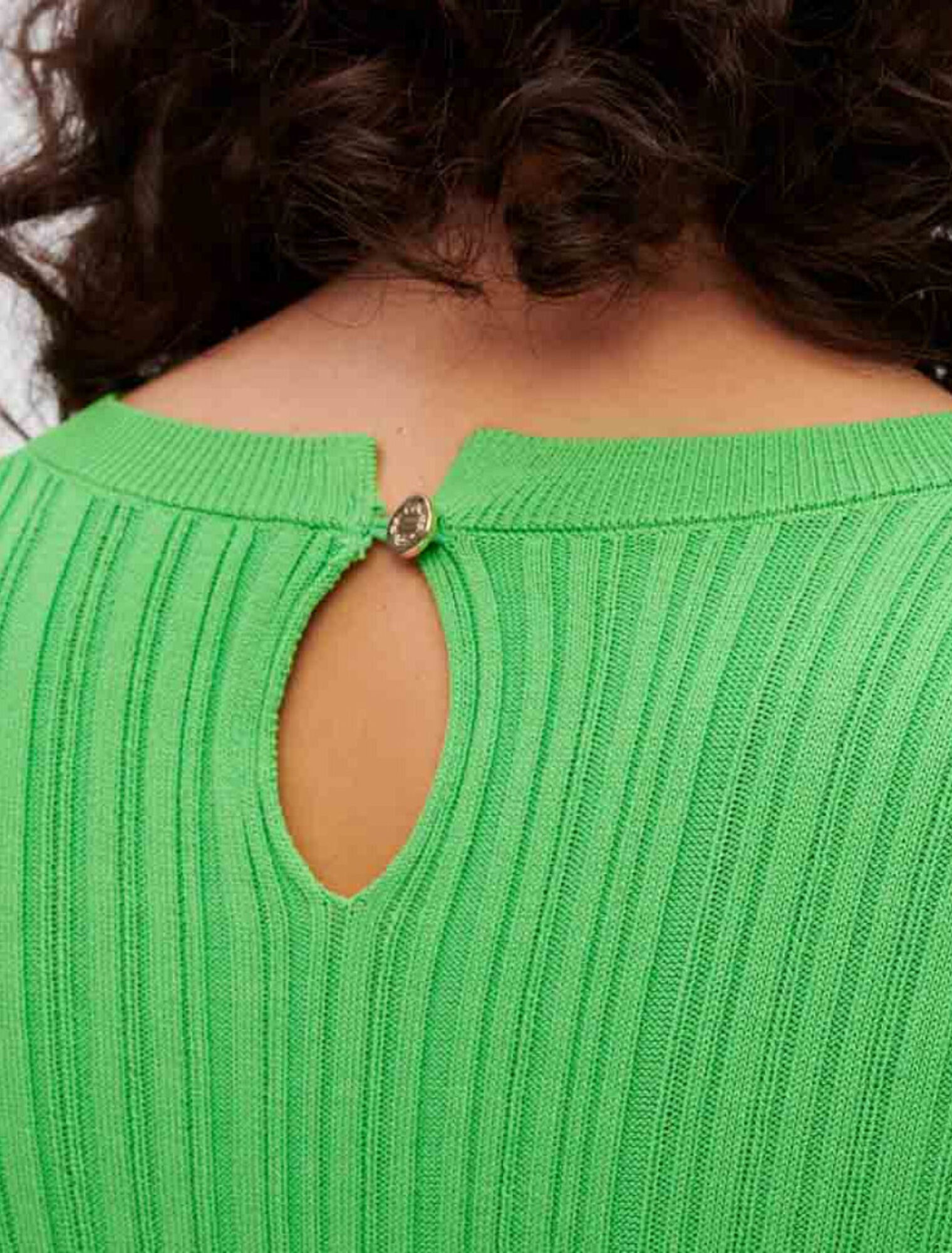 Strickkleid mit Volants