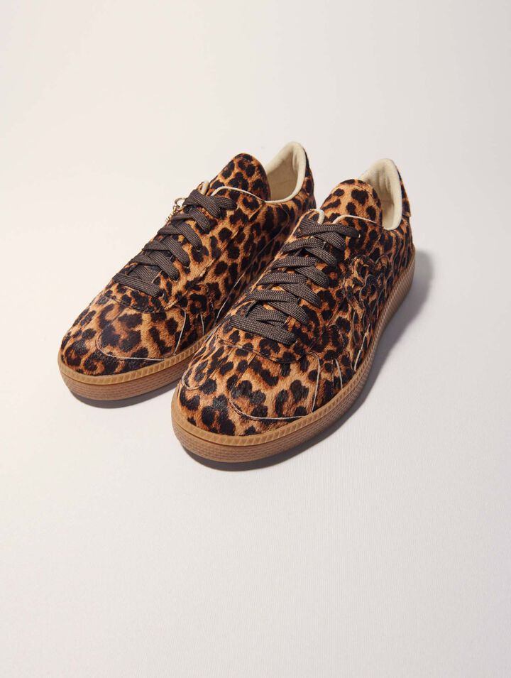 Lederturnschuhe mit Leopardenoptik