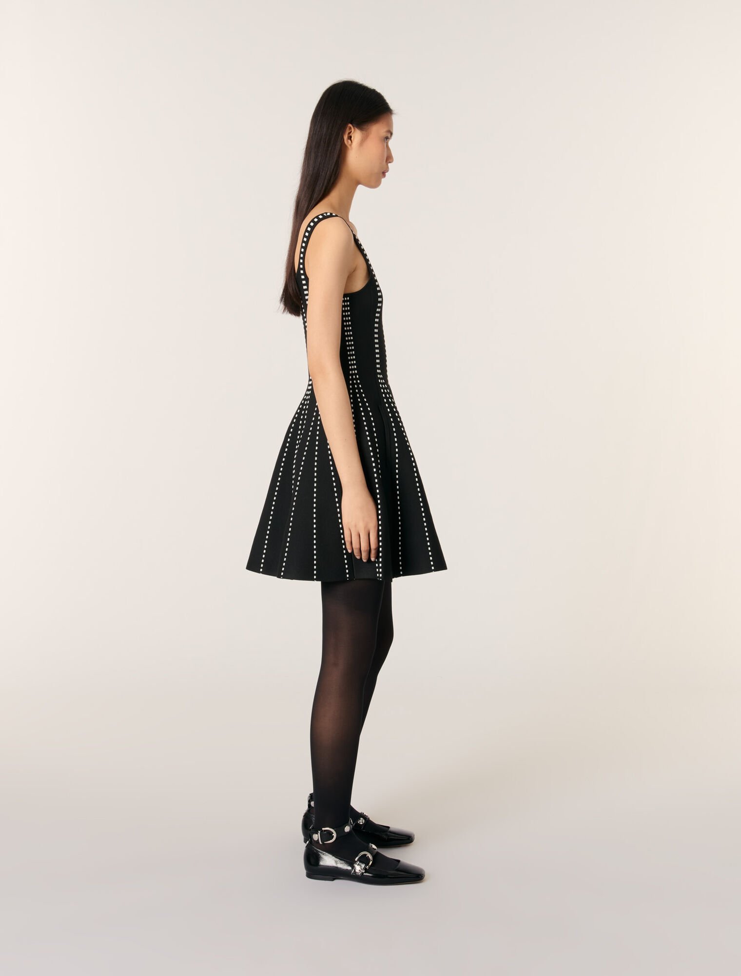 Kurzes Kleid aus Jacquard-Strick