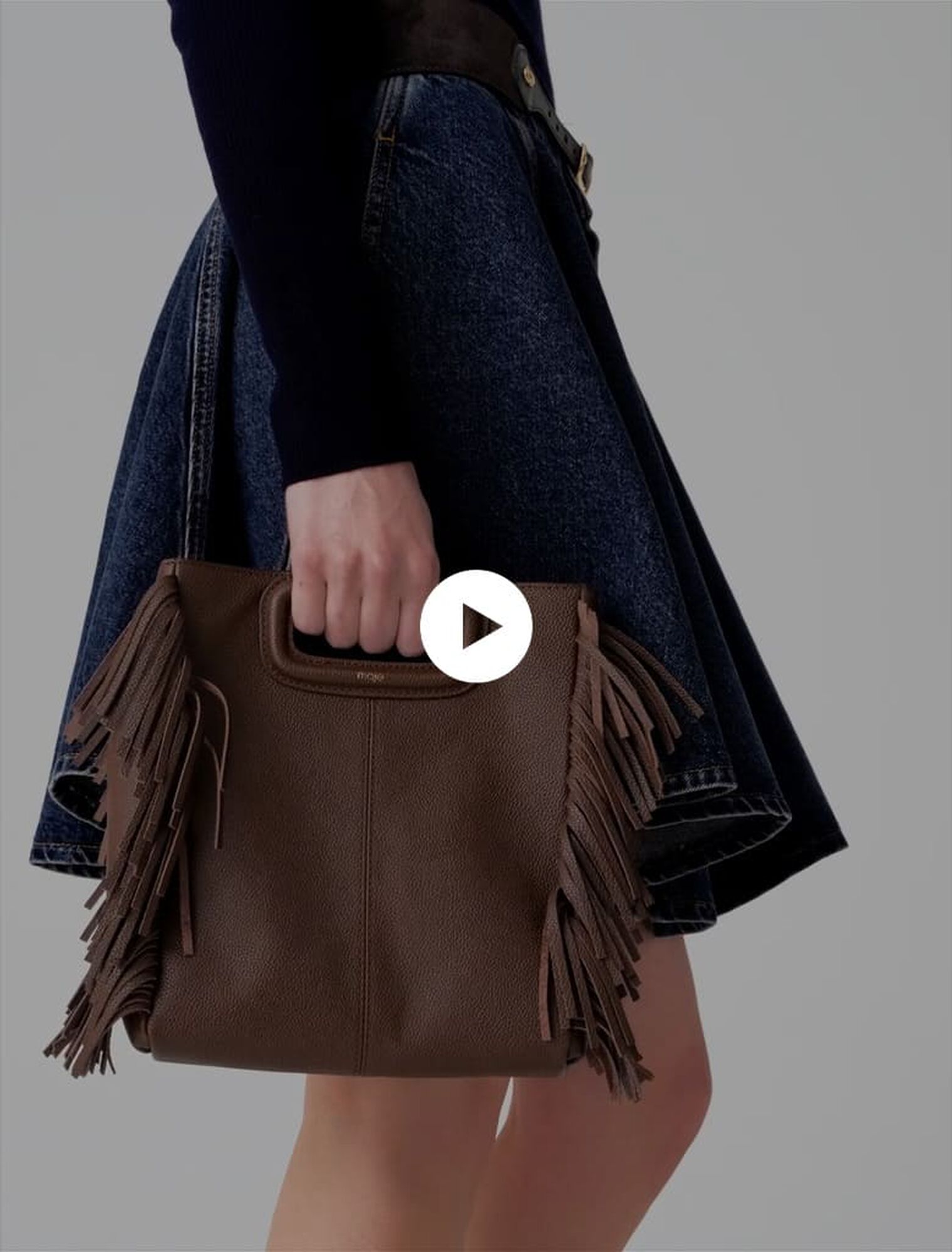M-Tasche aus genarbtem Leder