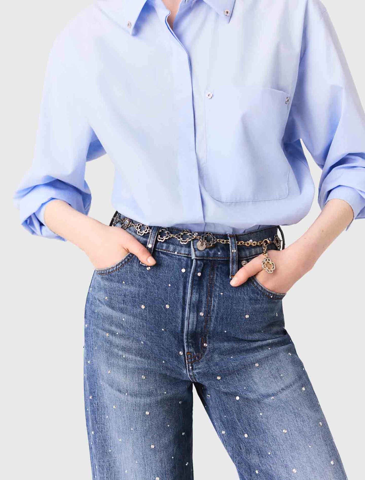 Weite Denim-Jeans mit Nieten