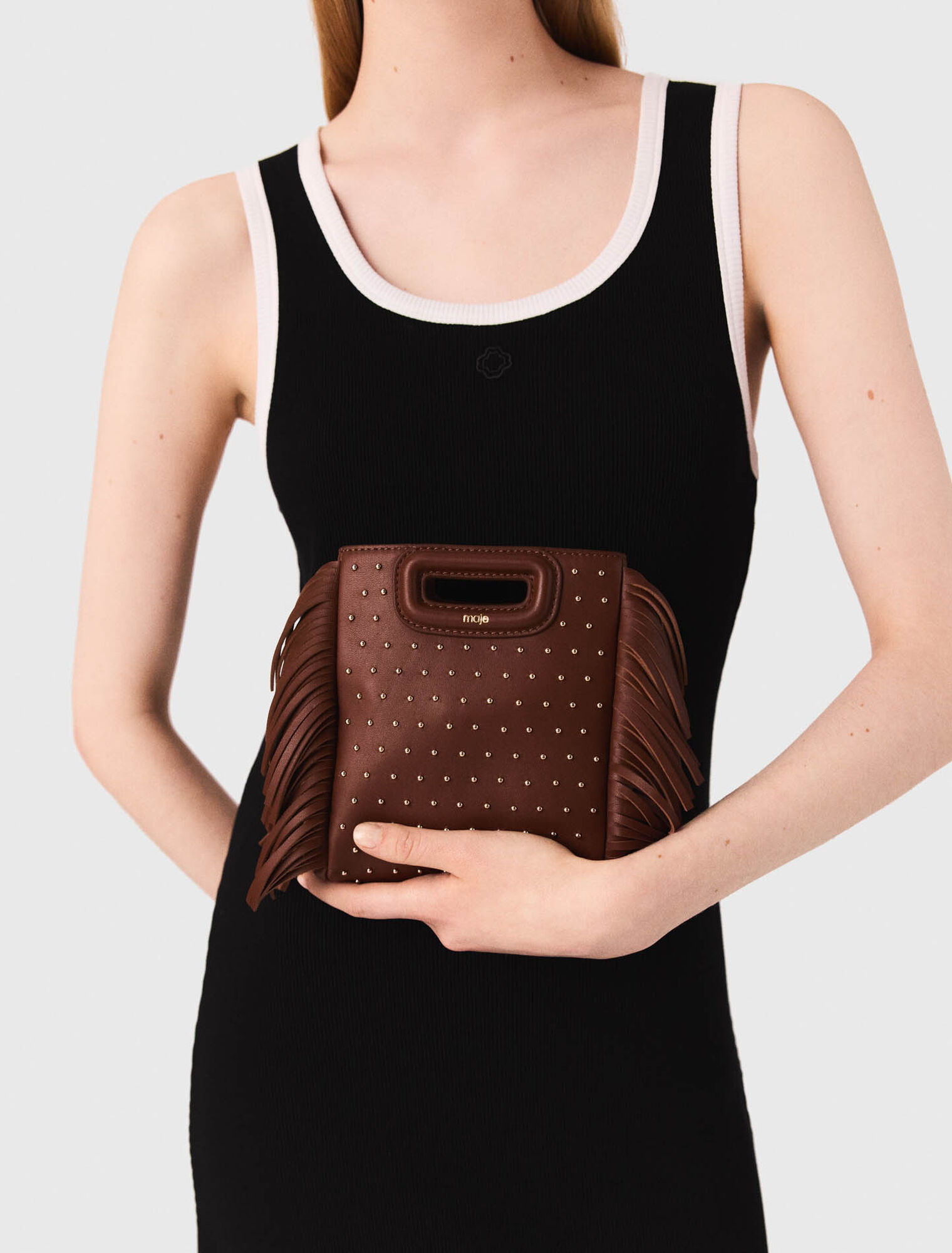 Minitasche M aus Leder mit Nieten