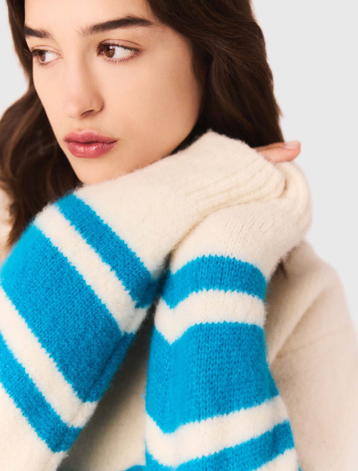 Weiter Pullover aus Wollgemisch