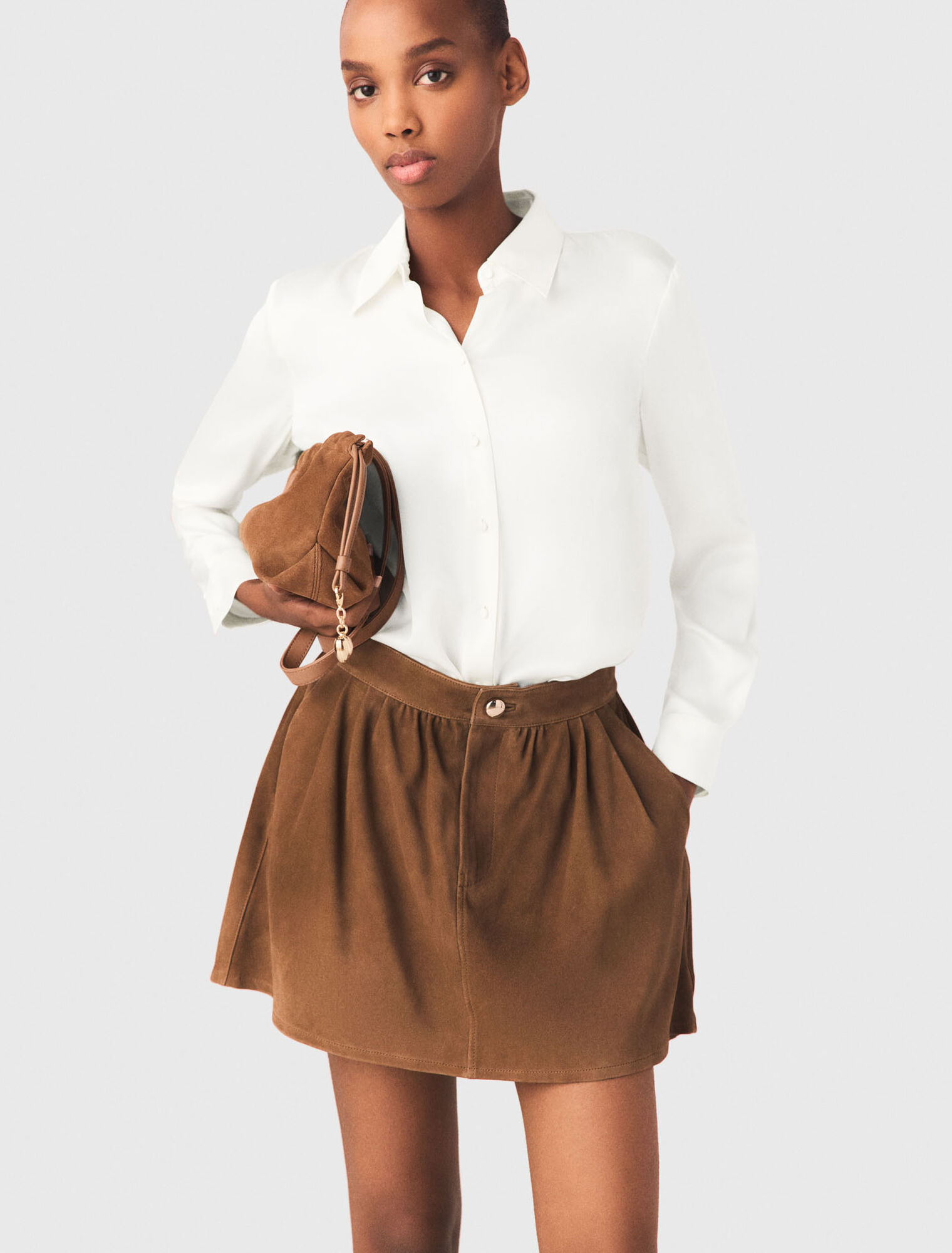 Wei&szlig;e Hemdbluse aus Seide