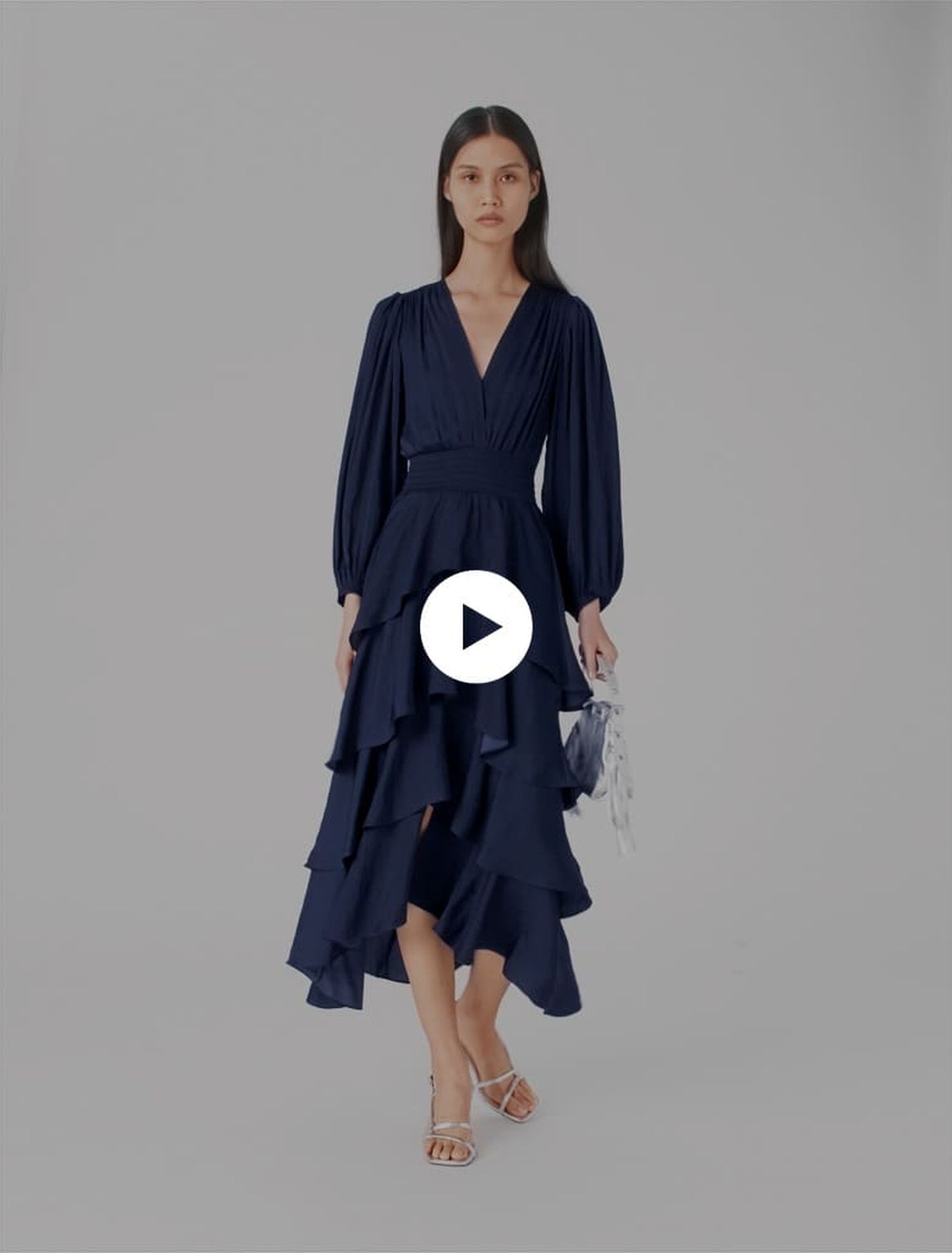 Langes Rüschenkleid