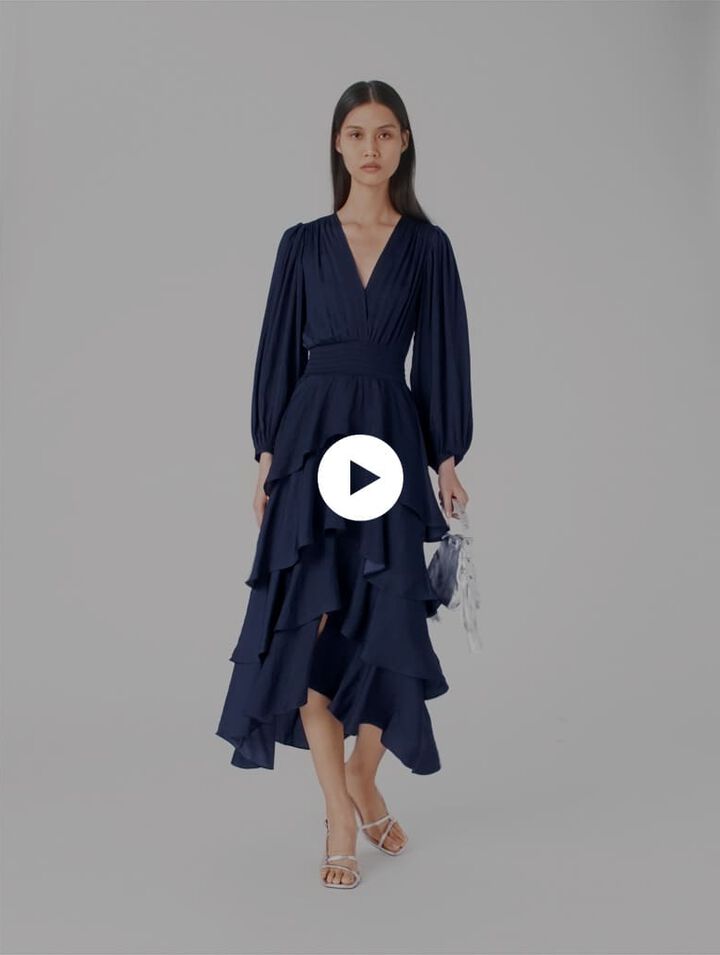 Langes Rüschenkleid