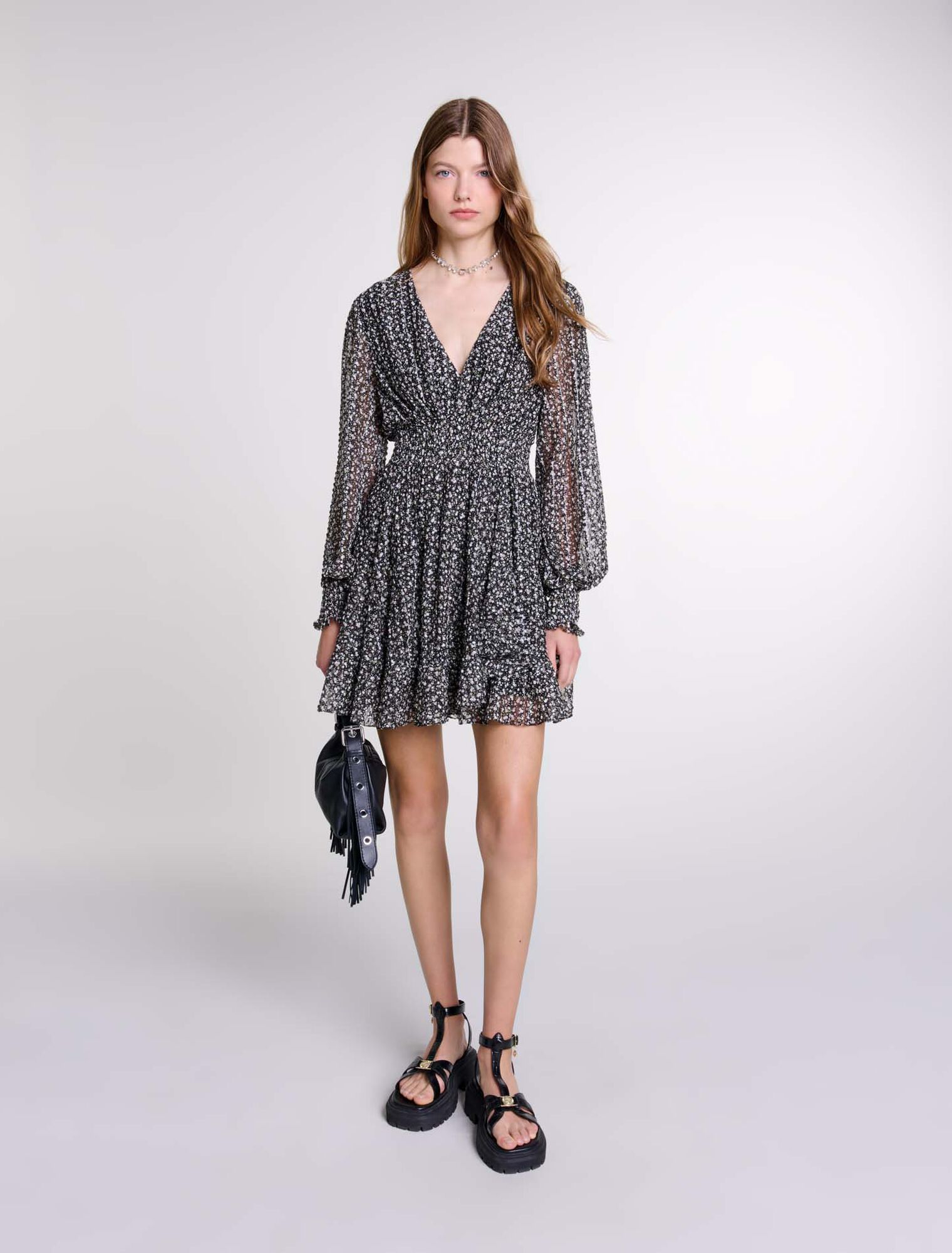 Kurzes ausgestelltes Kleid