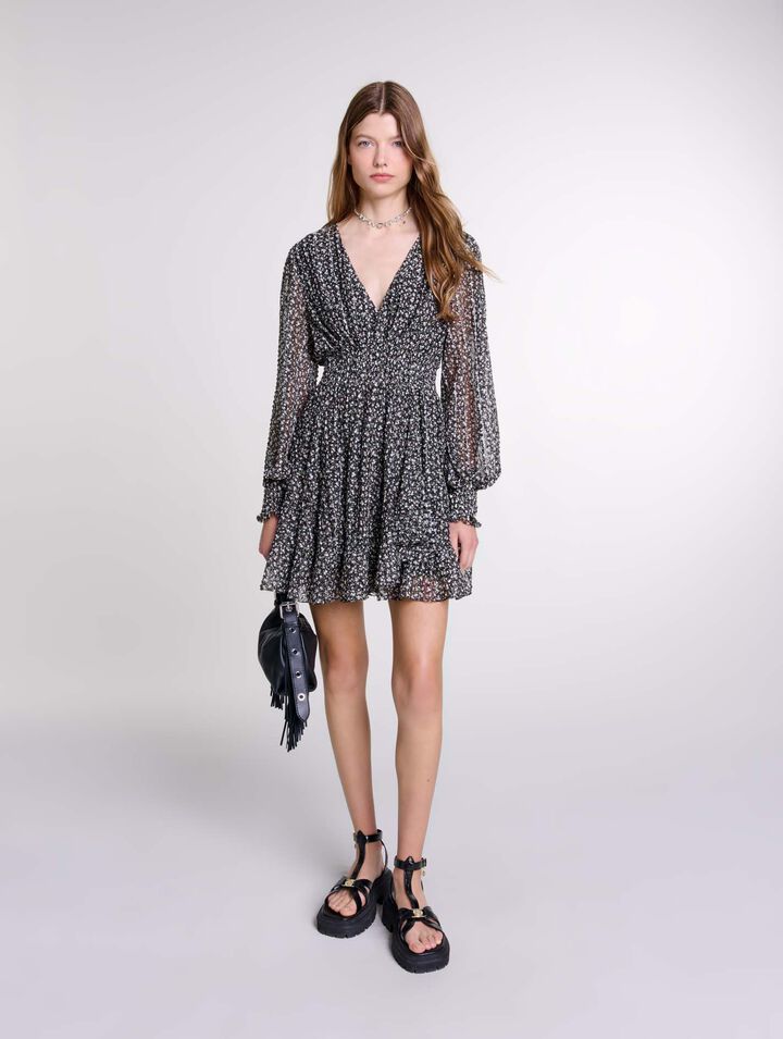 Kurzes ausgestelltes Kleid