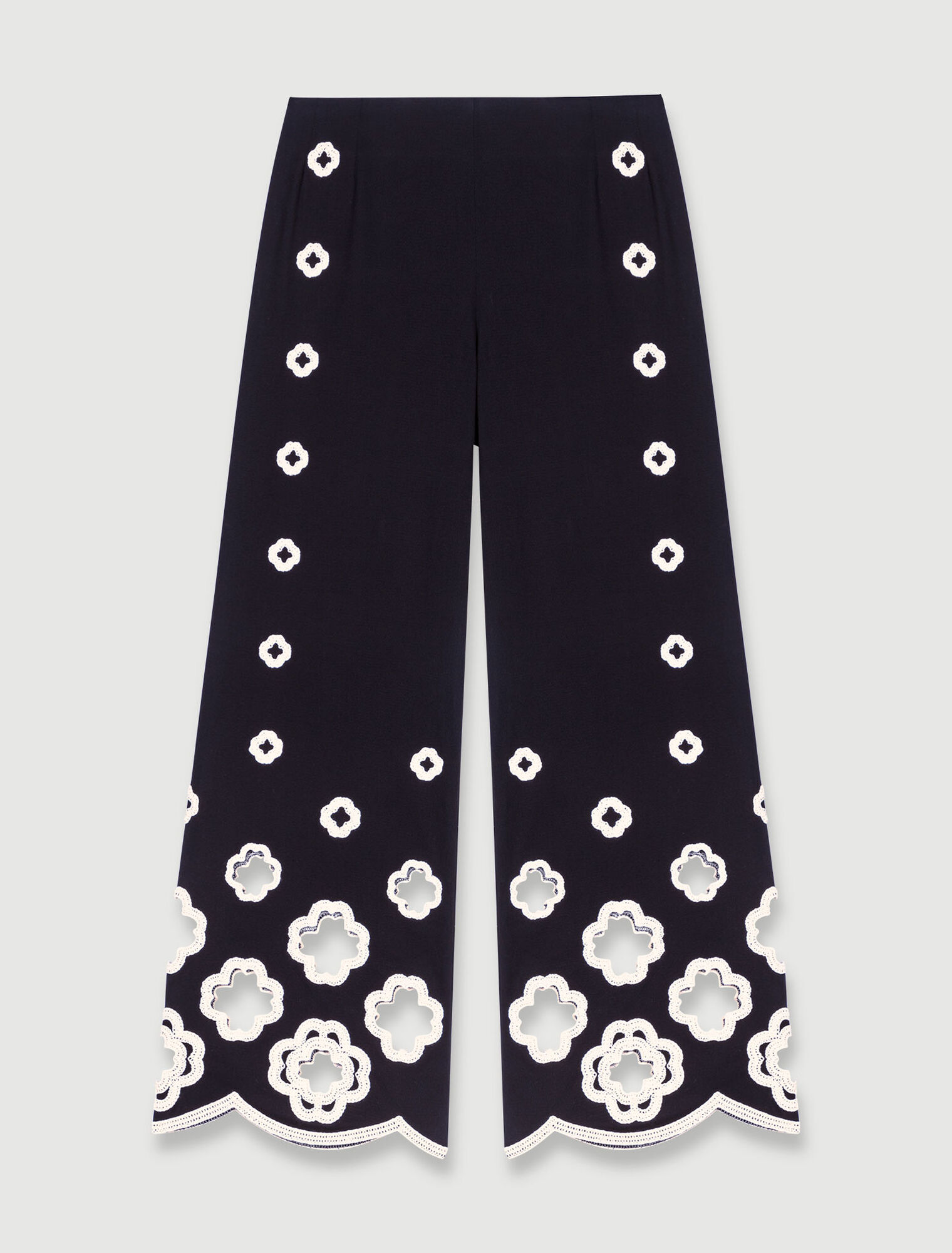 Lange gehäkelte Hose