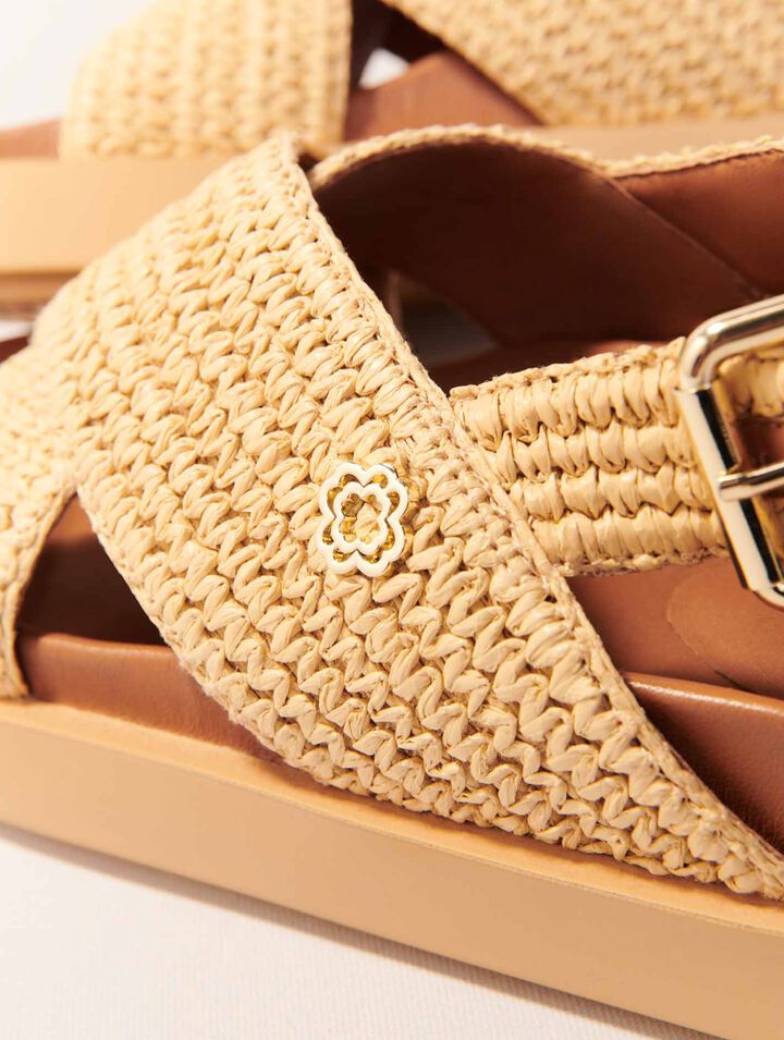 Flache Sandalen in Bastoptik