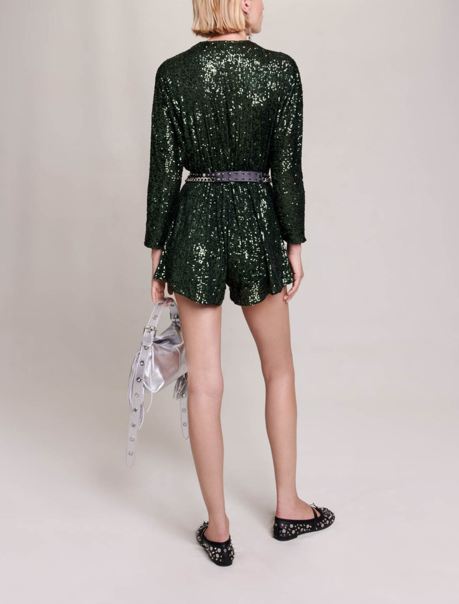 Kurzer Overall mit Pailetten