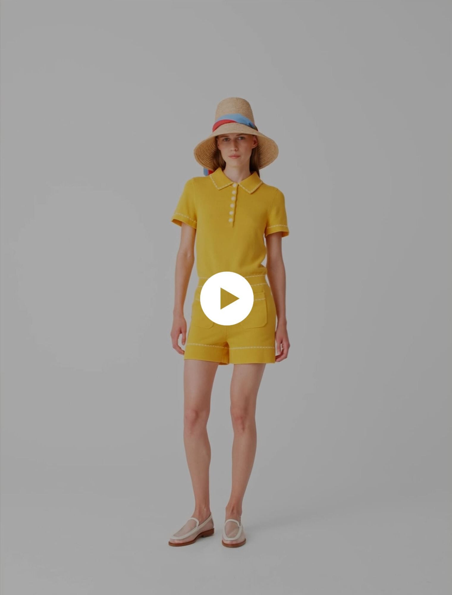 Playsuit aus Strick mit Polokragen