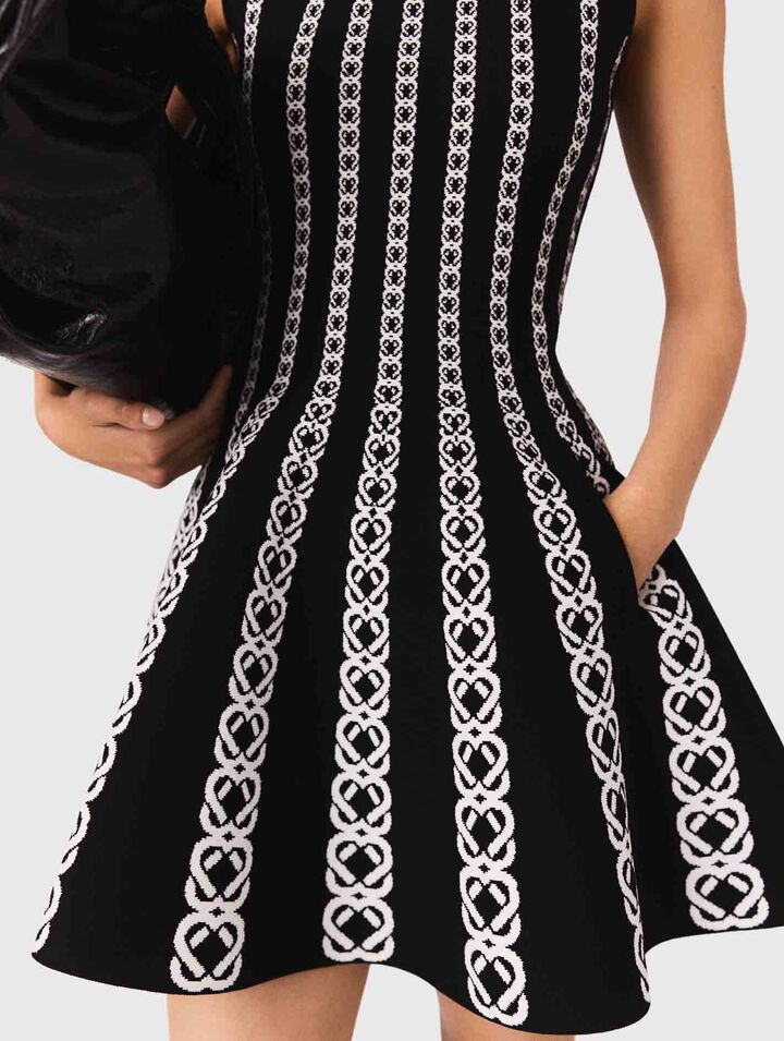 Kurzes Kleid aus Jacquard-Strick