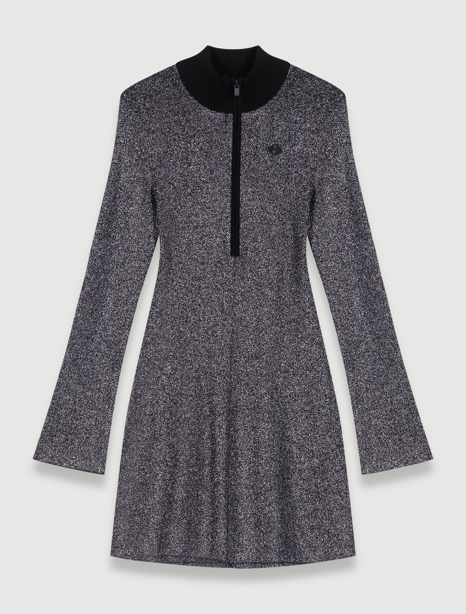 Kurzes Strickkleid mit Pailetten