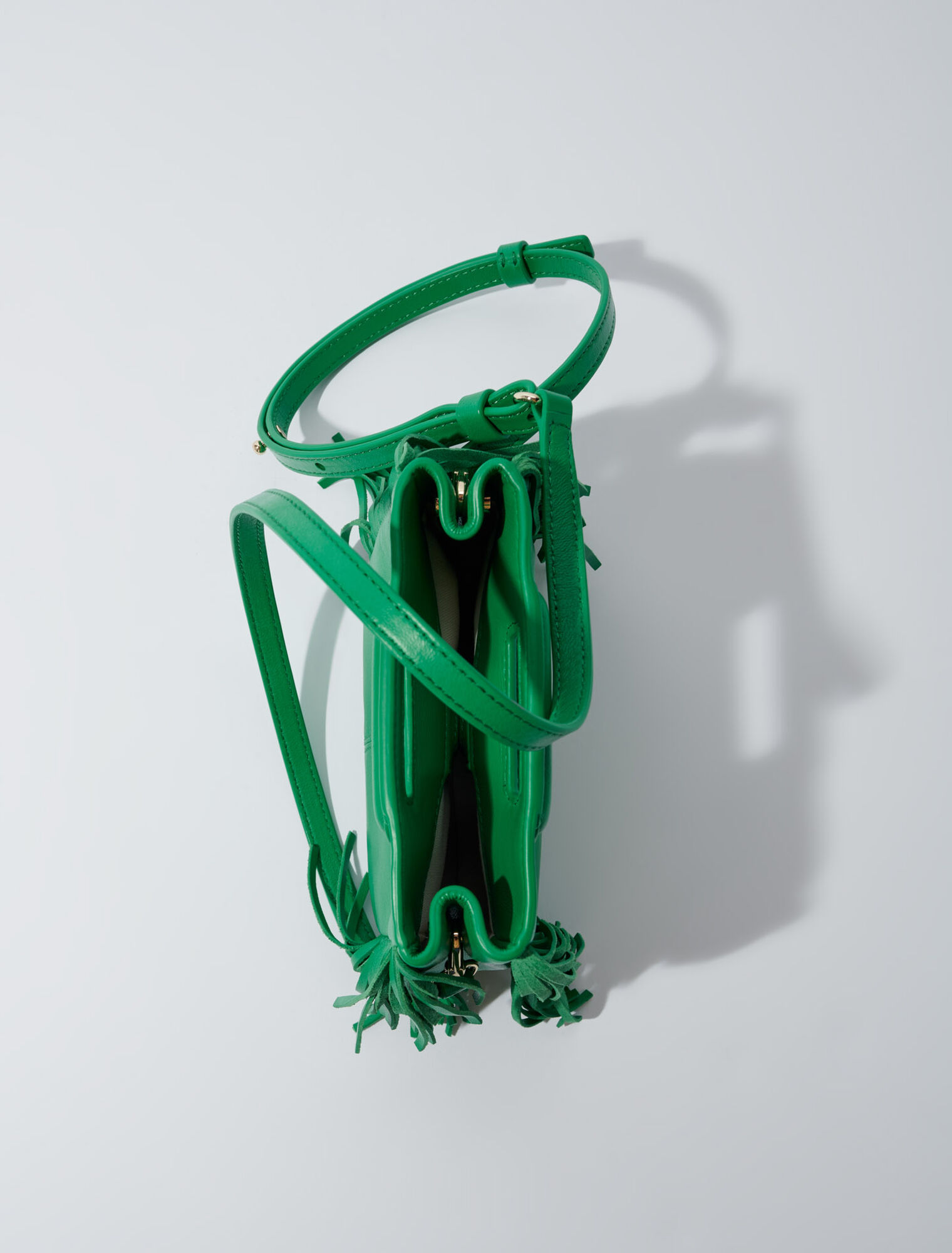Lederhandtasche mit Kette