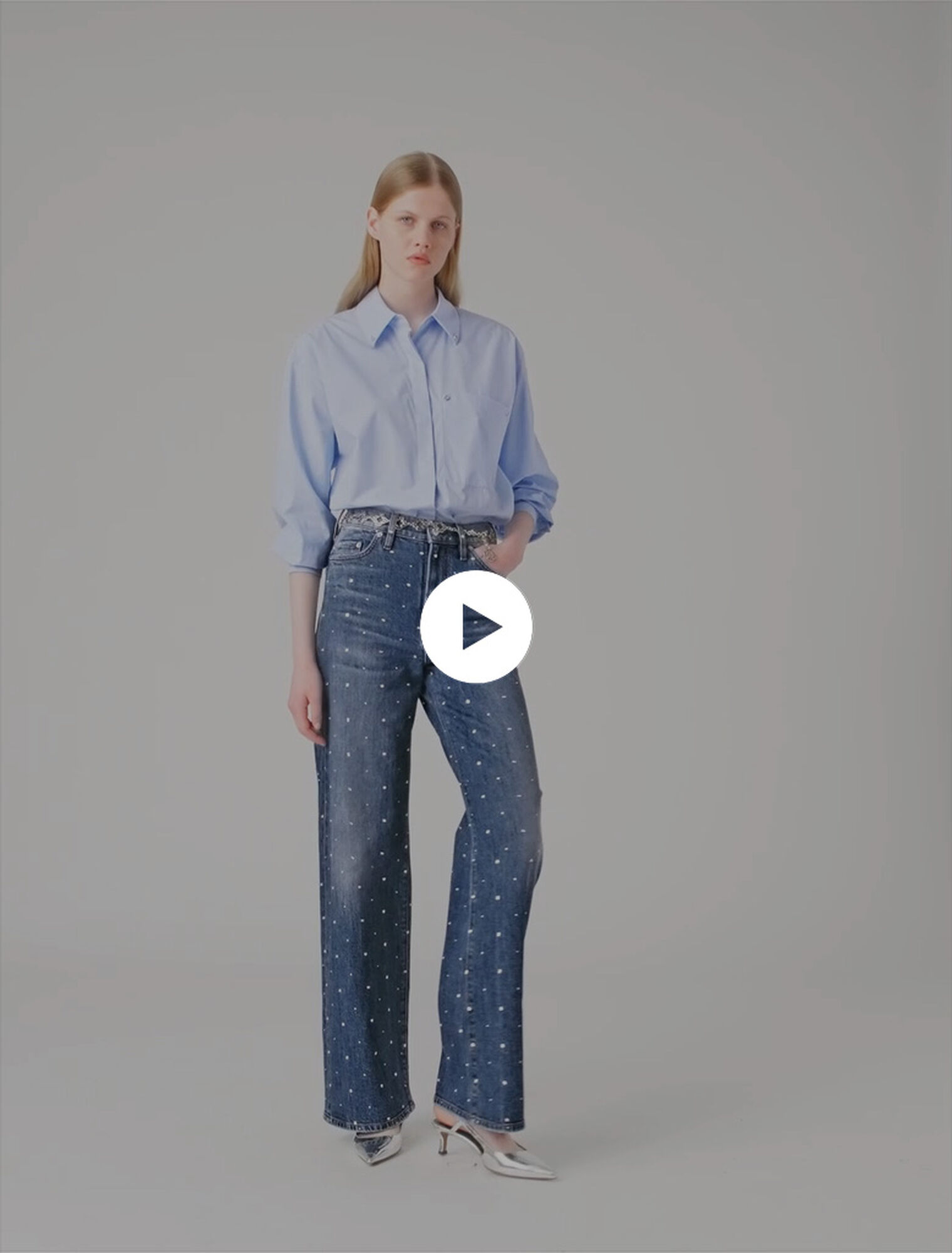 Weite Denim-Jeans mit Nieten